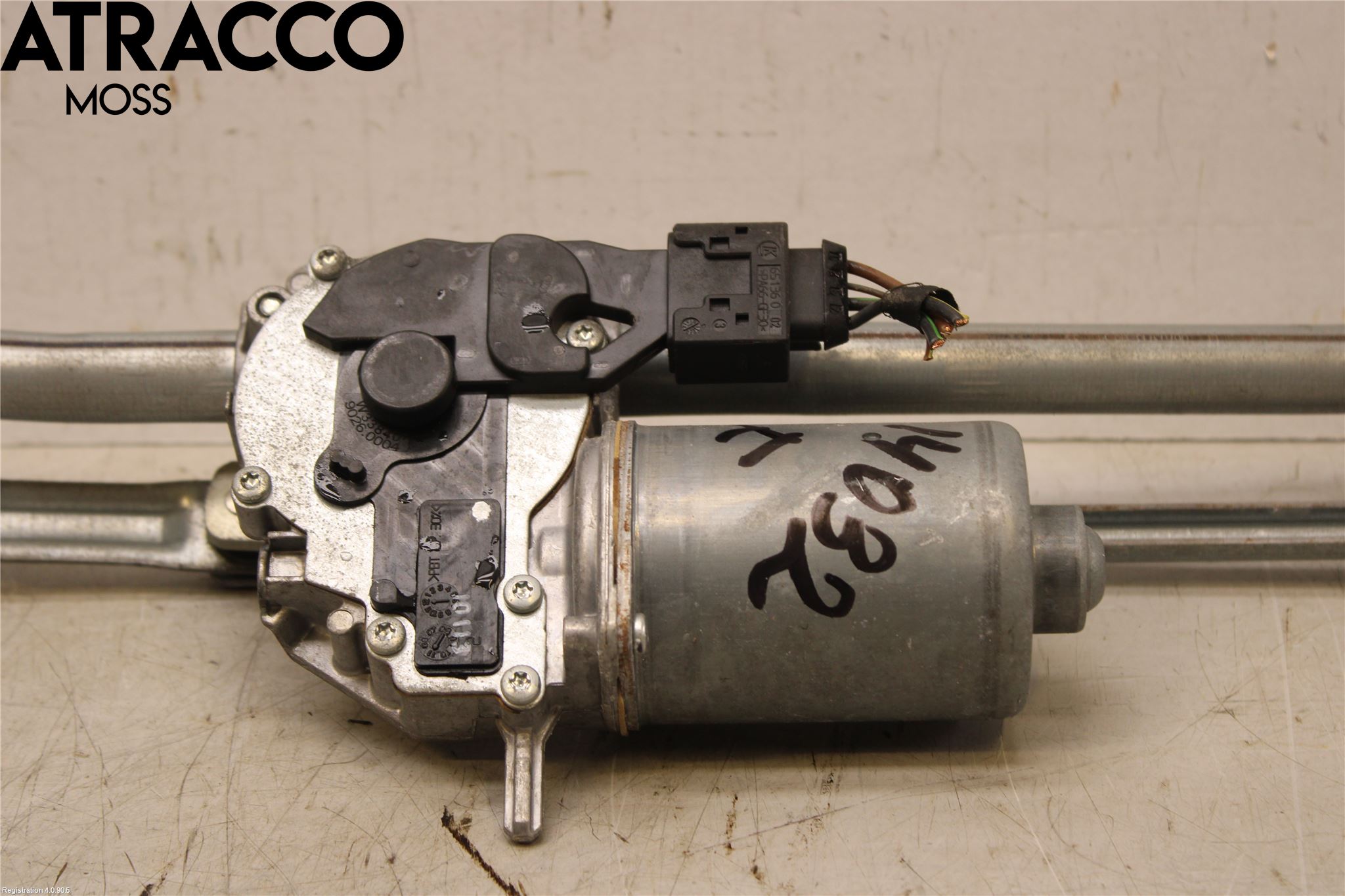 Mini COUNTRYMAN R60 11-16 Viskermotor Frontrute