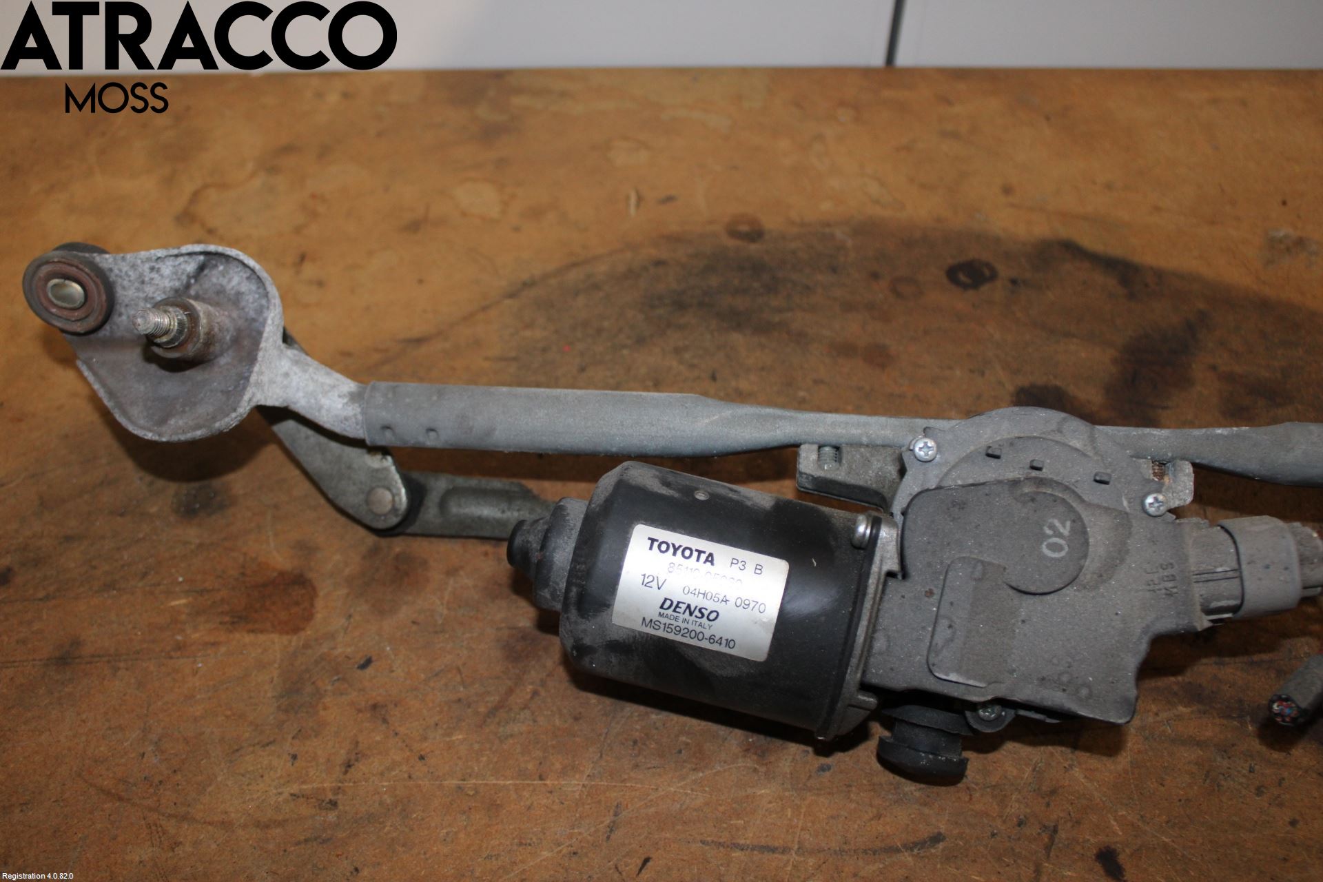 Toyota AVENSIS 03-06 Viskermotor Frontrute