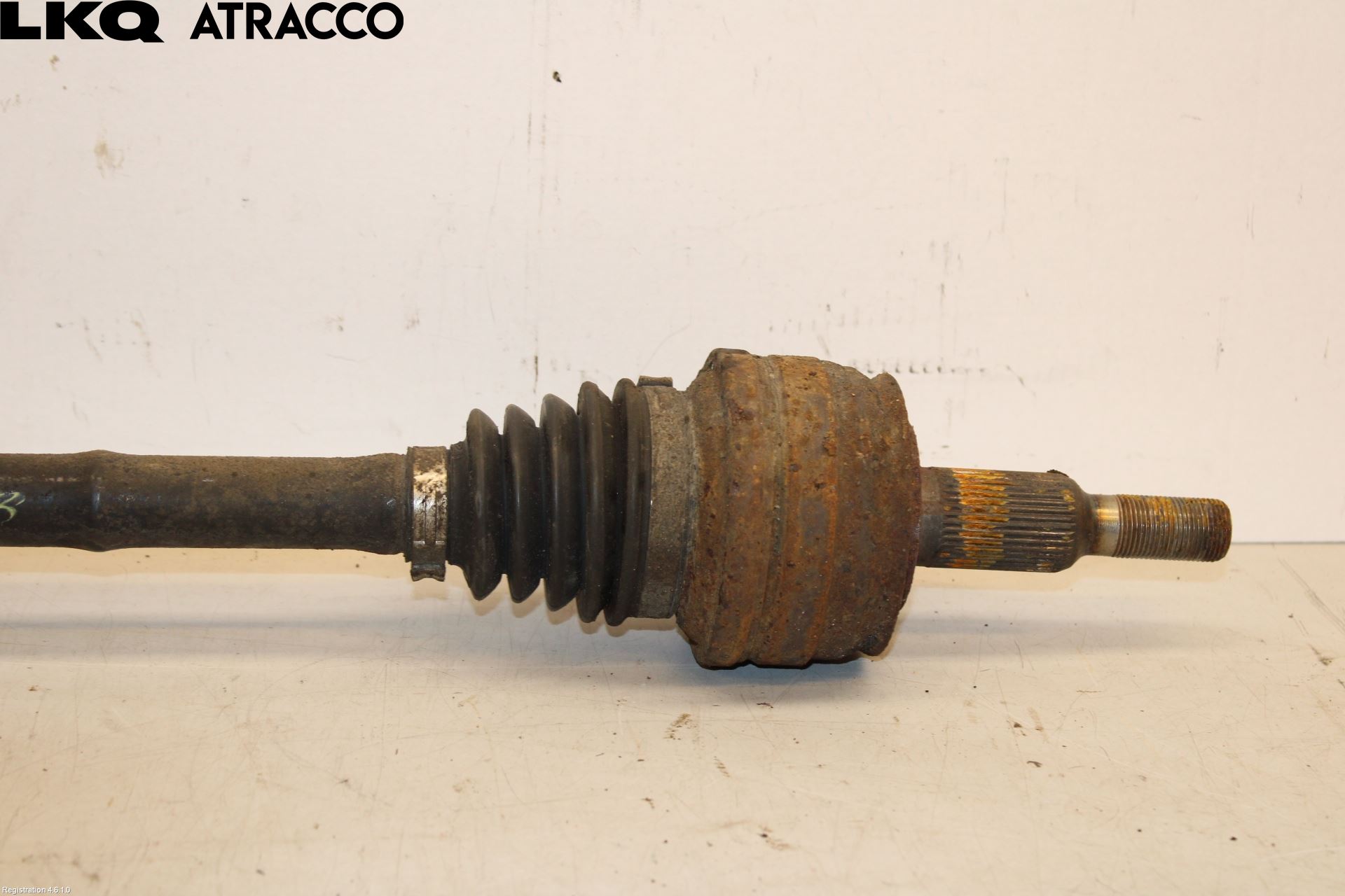Volkswagen VW TRANSP/CARAVELLE (T5) 04-15 Drivaksel Bak Kompl Venstre