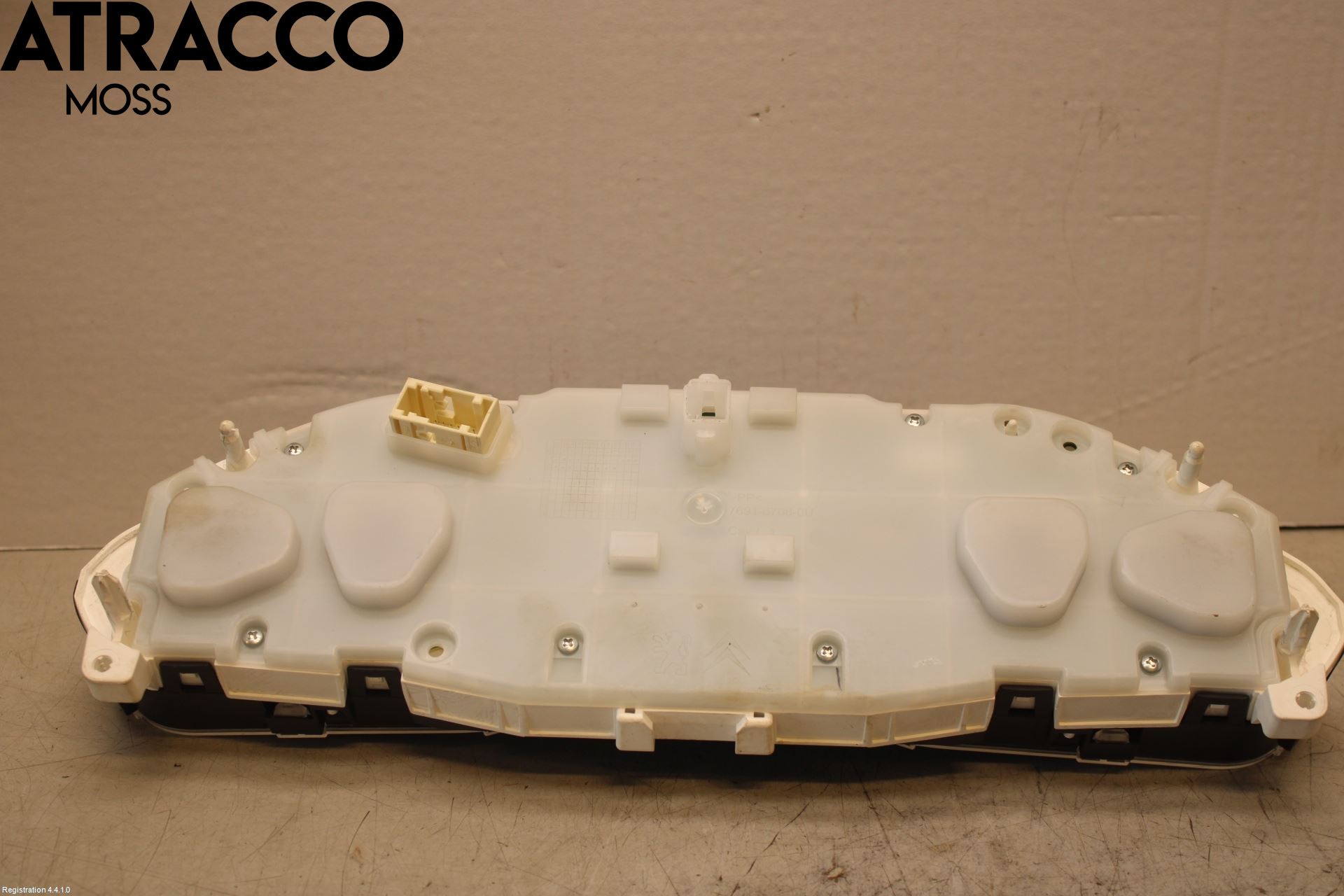 Peugeot 208 12-15 Instr Kombinert