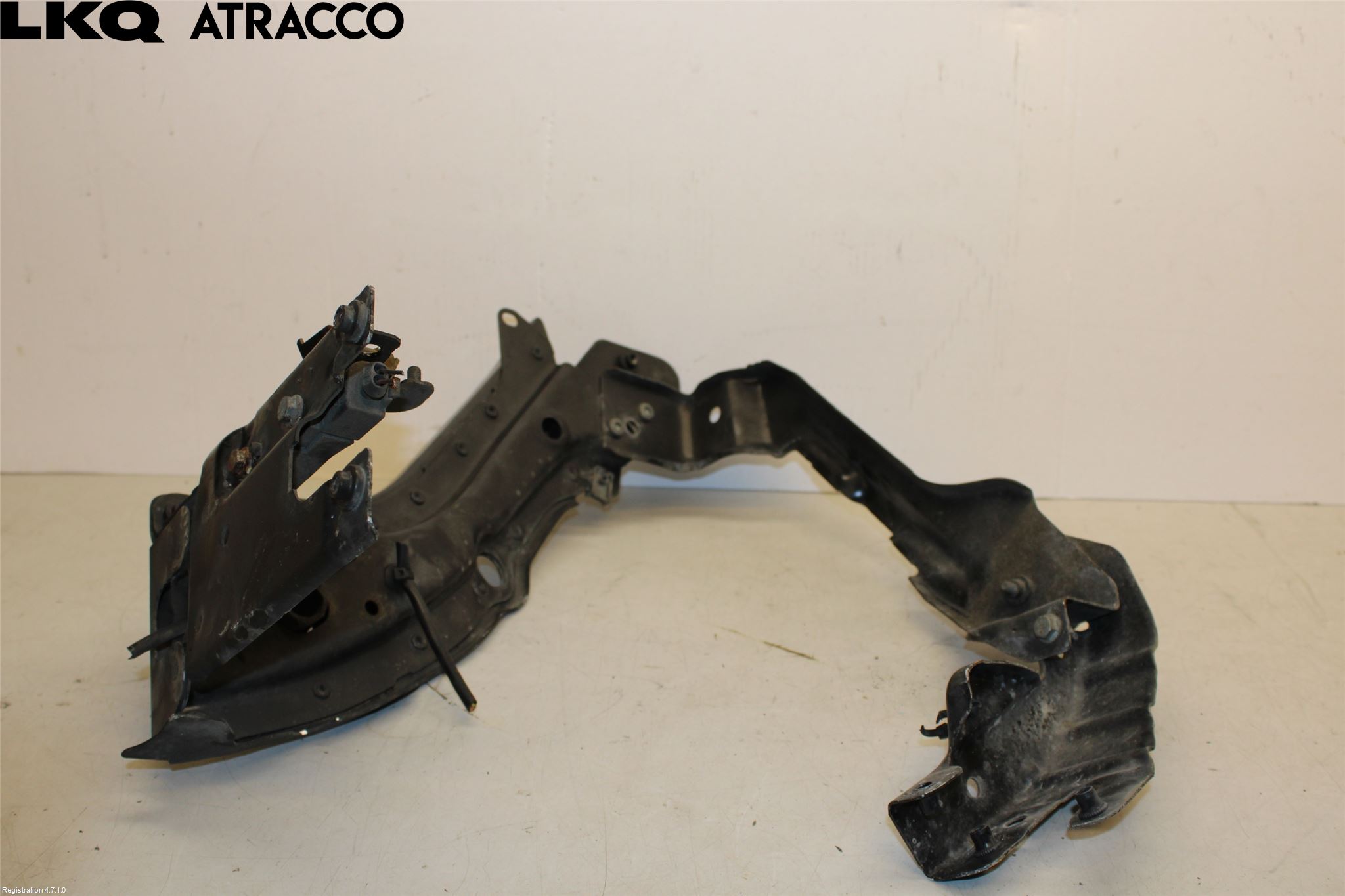 Mercedes-Benz MB E-KLASS (W211) 02-09 Frontlykt Holder-Feste