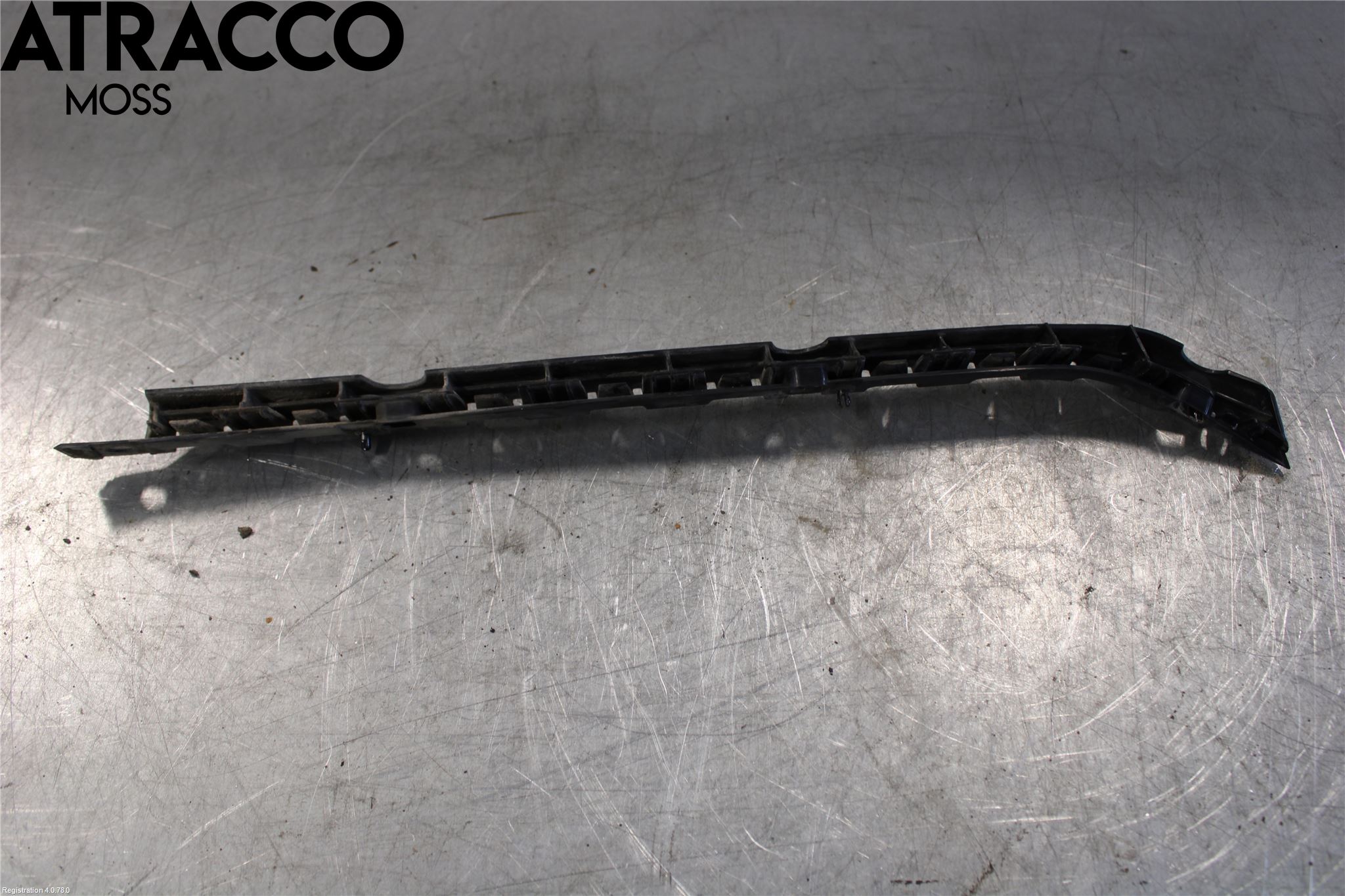 Mercedes-Benz MB E-KLASS (W212) 09-16 Støtfanger Bak Feste