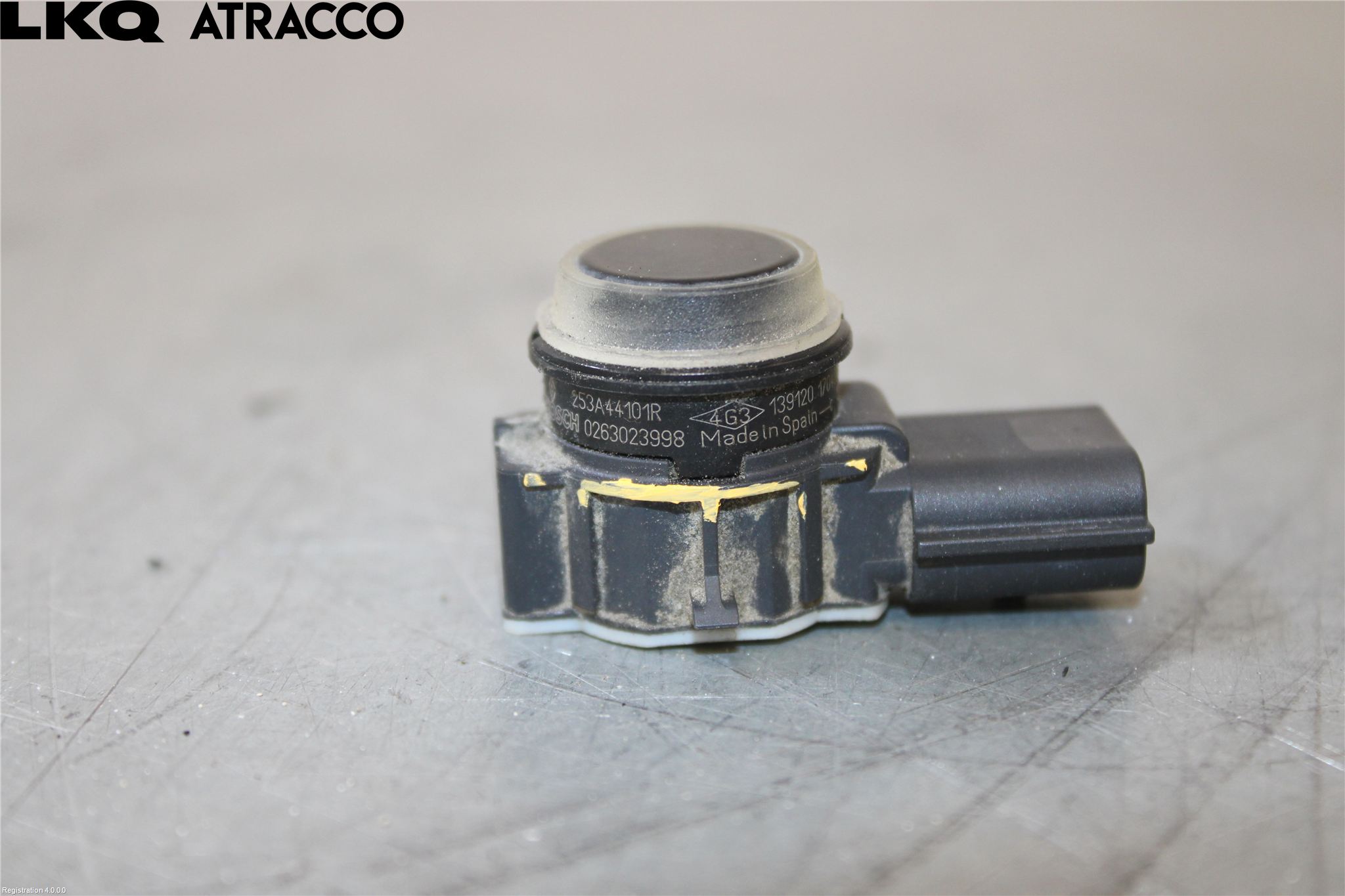 Renault CAPTUR 13-19 Sensor Parkering Front