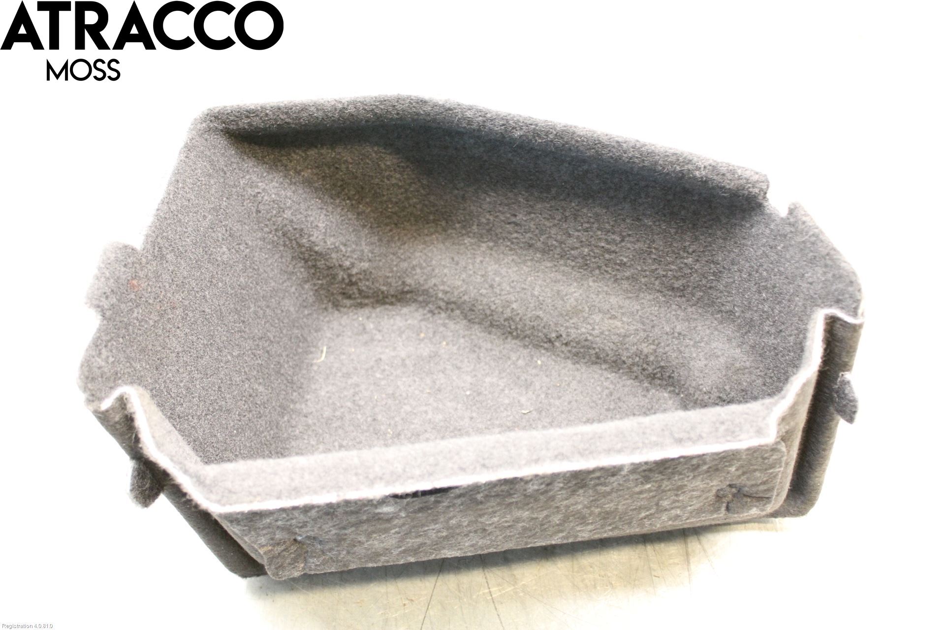 Porsche TAYCAN 20- Innr Oppbevaringsrom