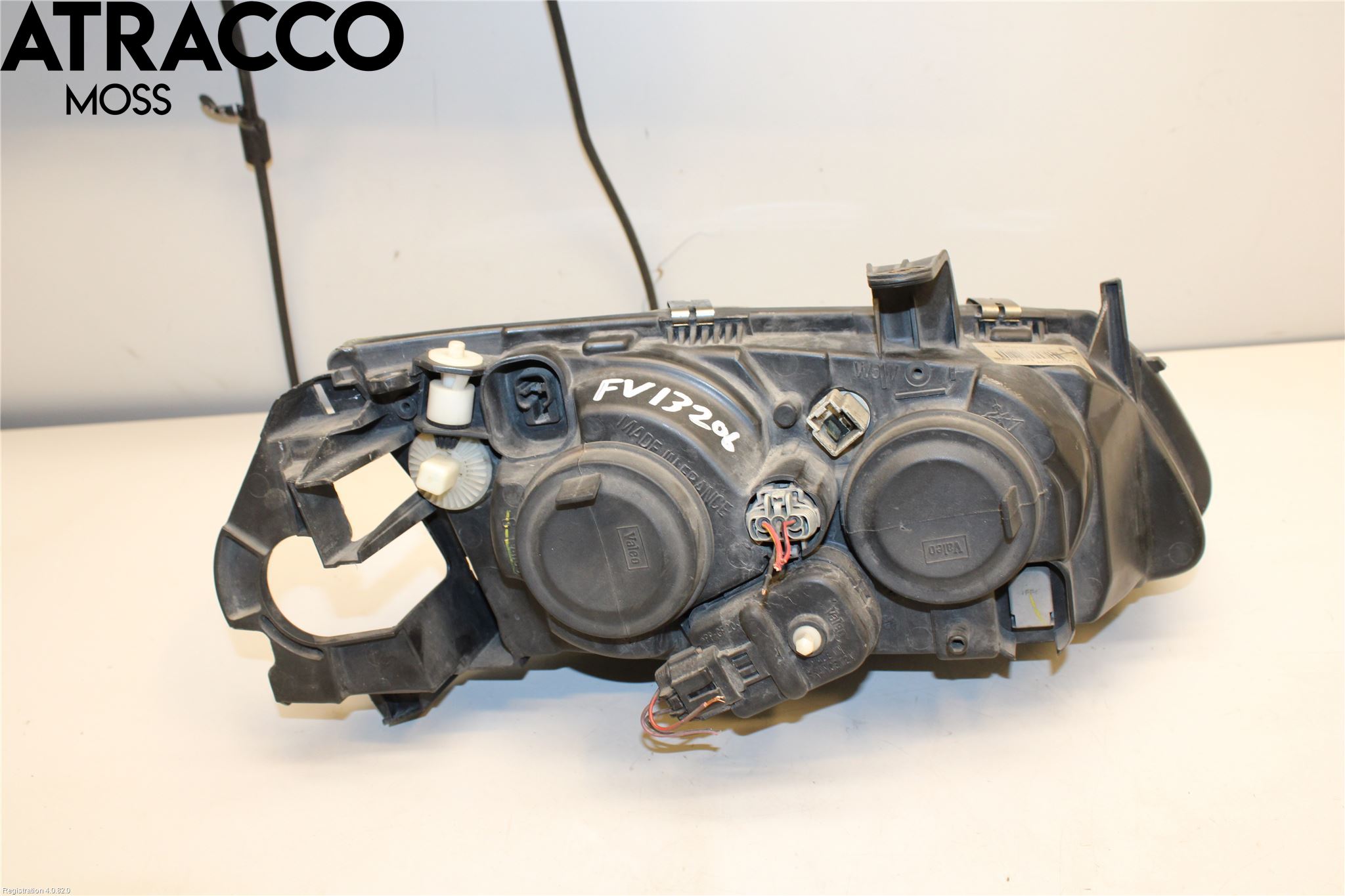 Nissan ALMERA    00-06 Frontlykt Venstre