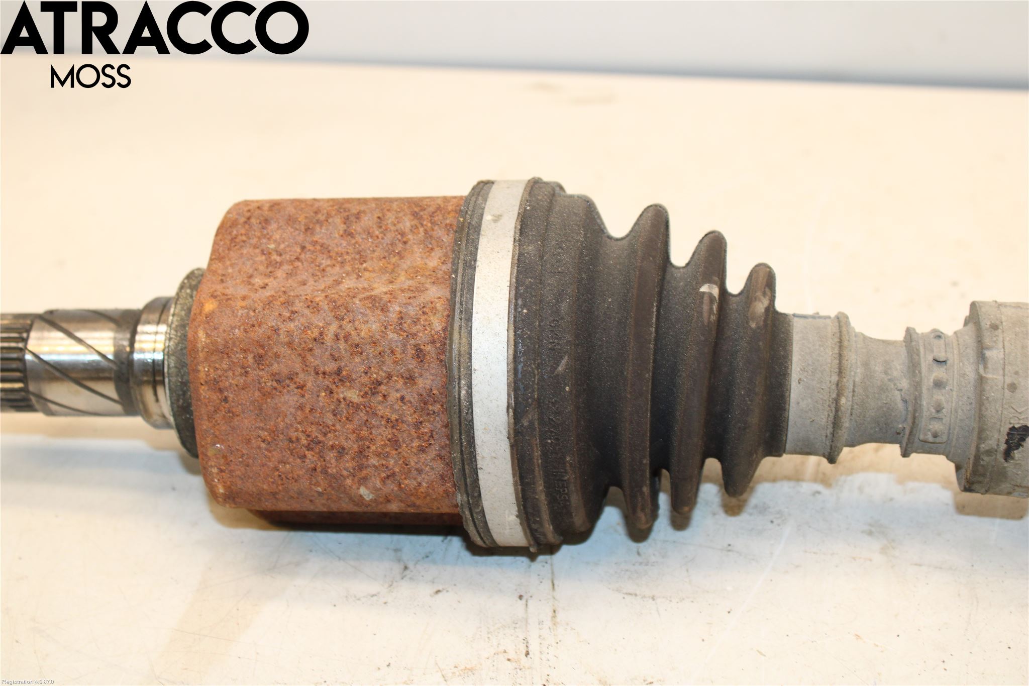 Nissan QASHQAI 14-17 Drivaksel Foran Kompl Venstre