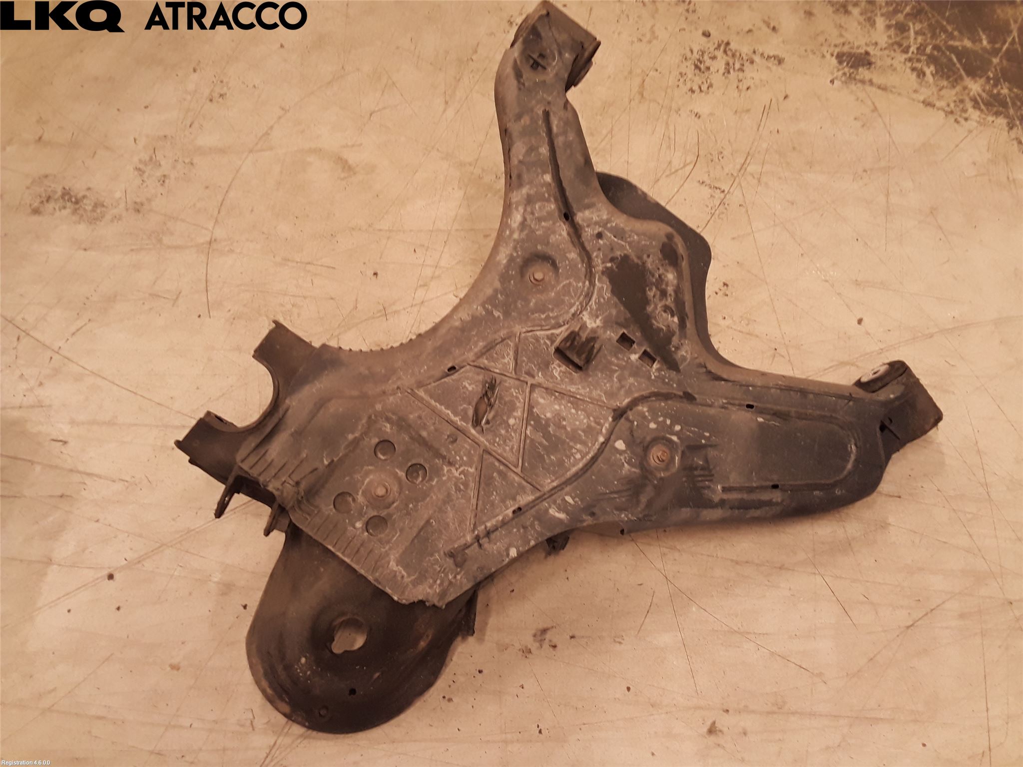 Mercedes-Benz MB VITO/V-KLASS (W640,W447,W448) 14- Bærearm Bak Høyre