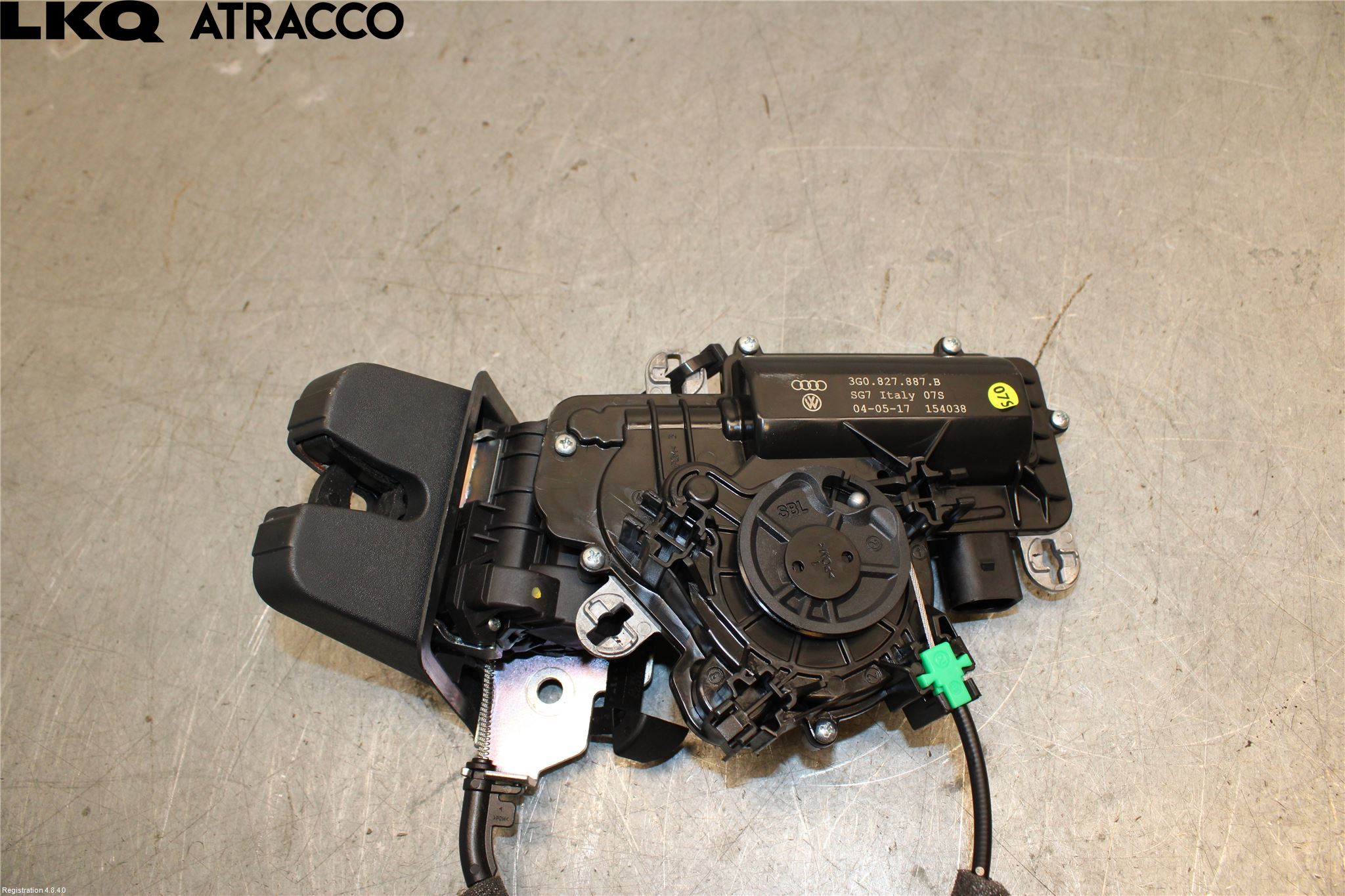 Volkswagen VW PASSAT 15-19 Bakluke-Lokk Låsekasse