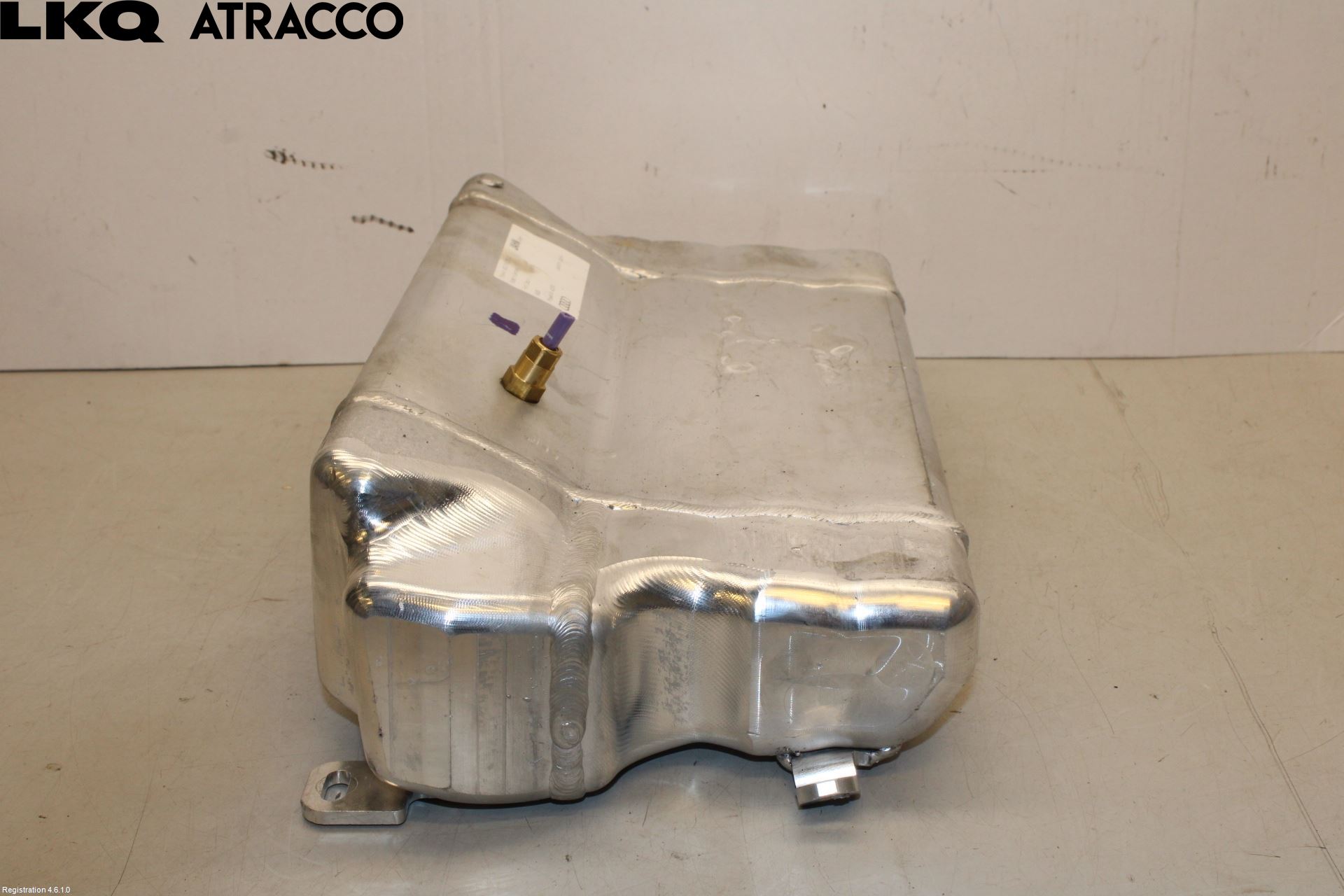 Audi A6 ALLROAD 12-18 Nivå/Lufrfrändring Trycktank