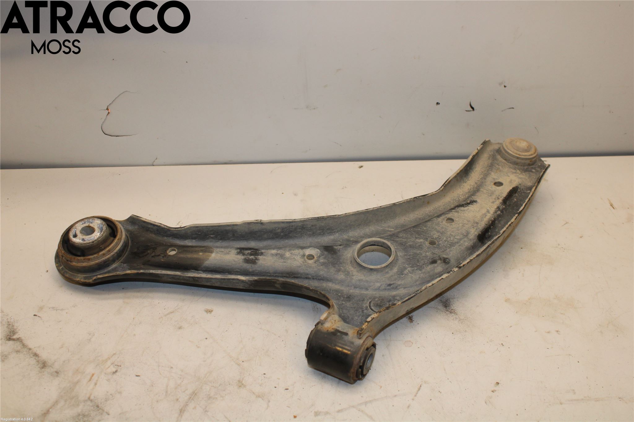 Ford FIESTA (VII) 18-23 Bærearm Foran Høyre Nedre