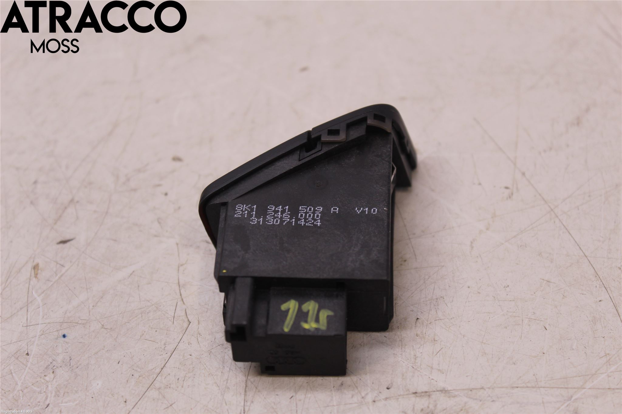 Audi A4/S4 08-11 Bryter Varsel (Nødblink)