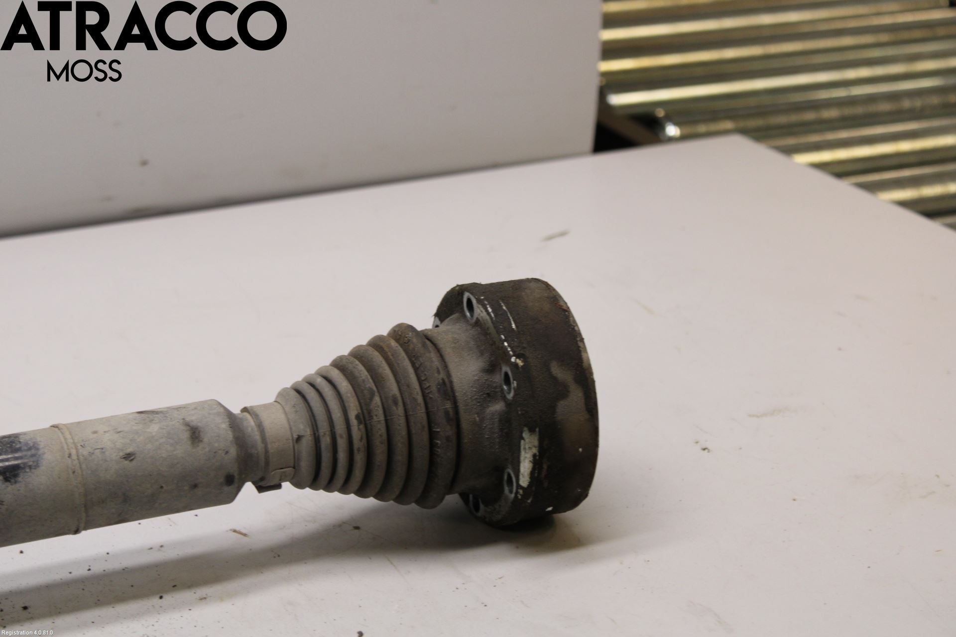 Volkswagen VW GOLF VI 09-13 Drivaksel Foran Kompl Høyre