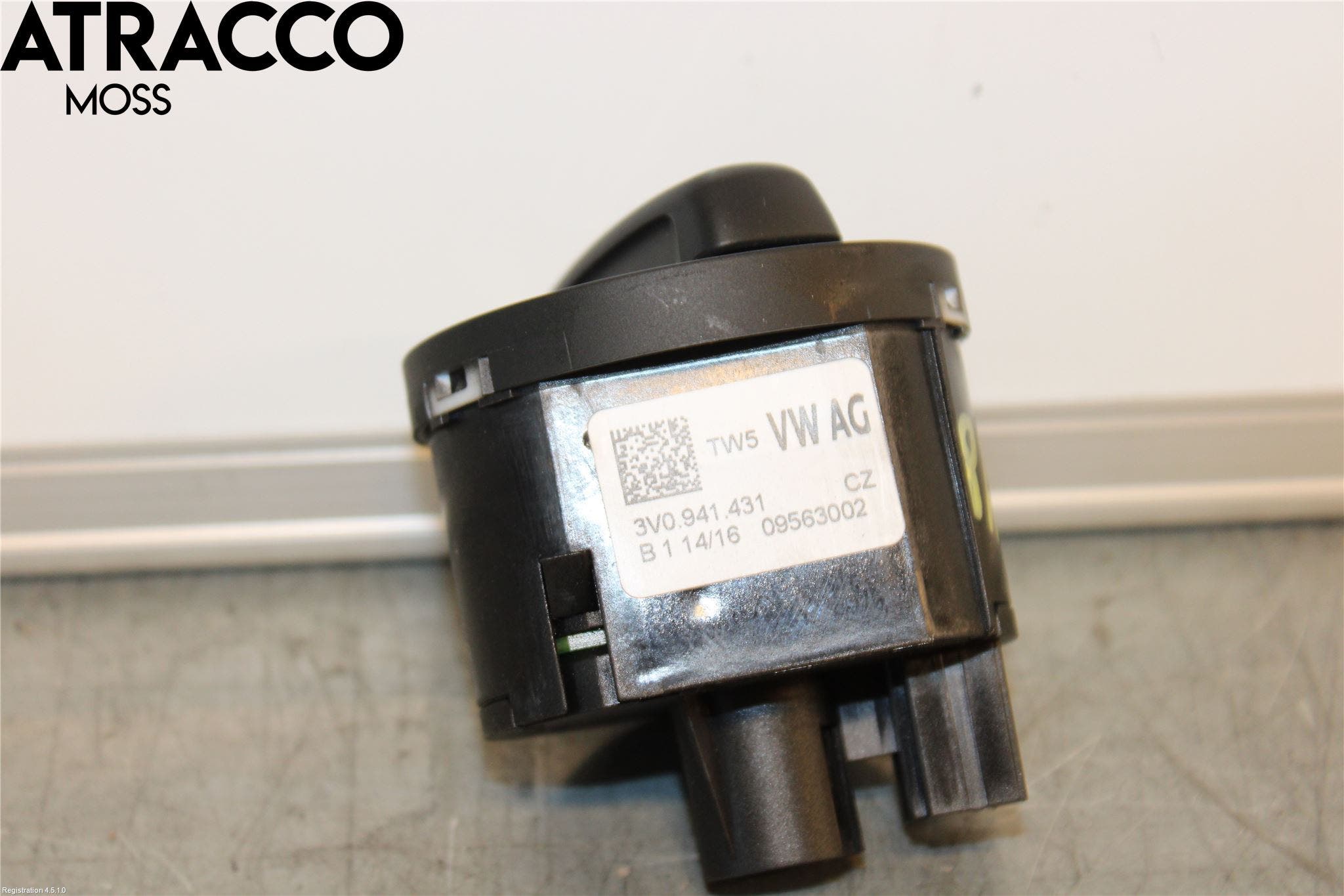 Skoda SUPERB 16-24 Bryter Hovedlys