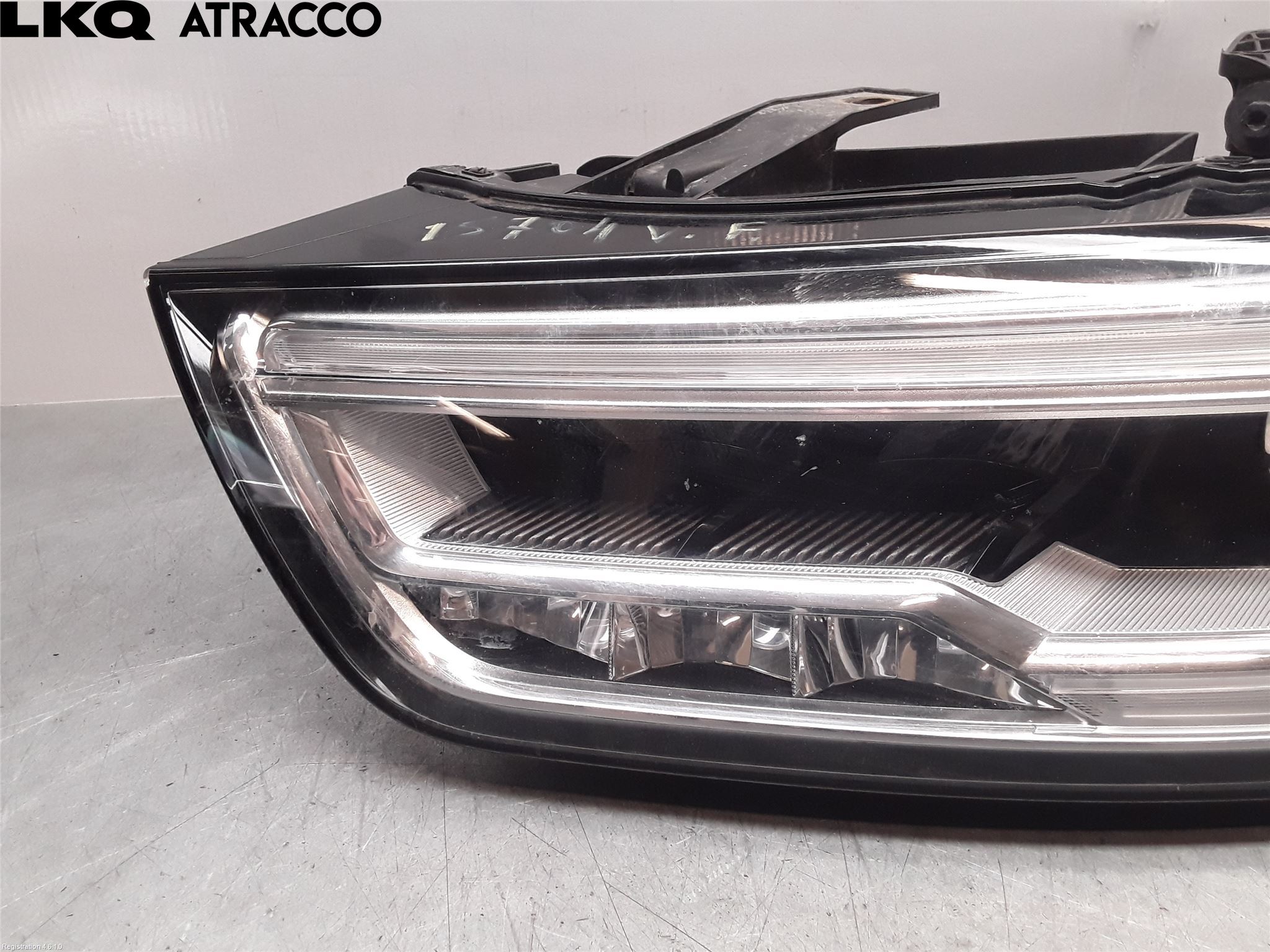 Audi Q3 8U 12-18 Frontlykt Venstre