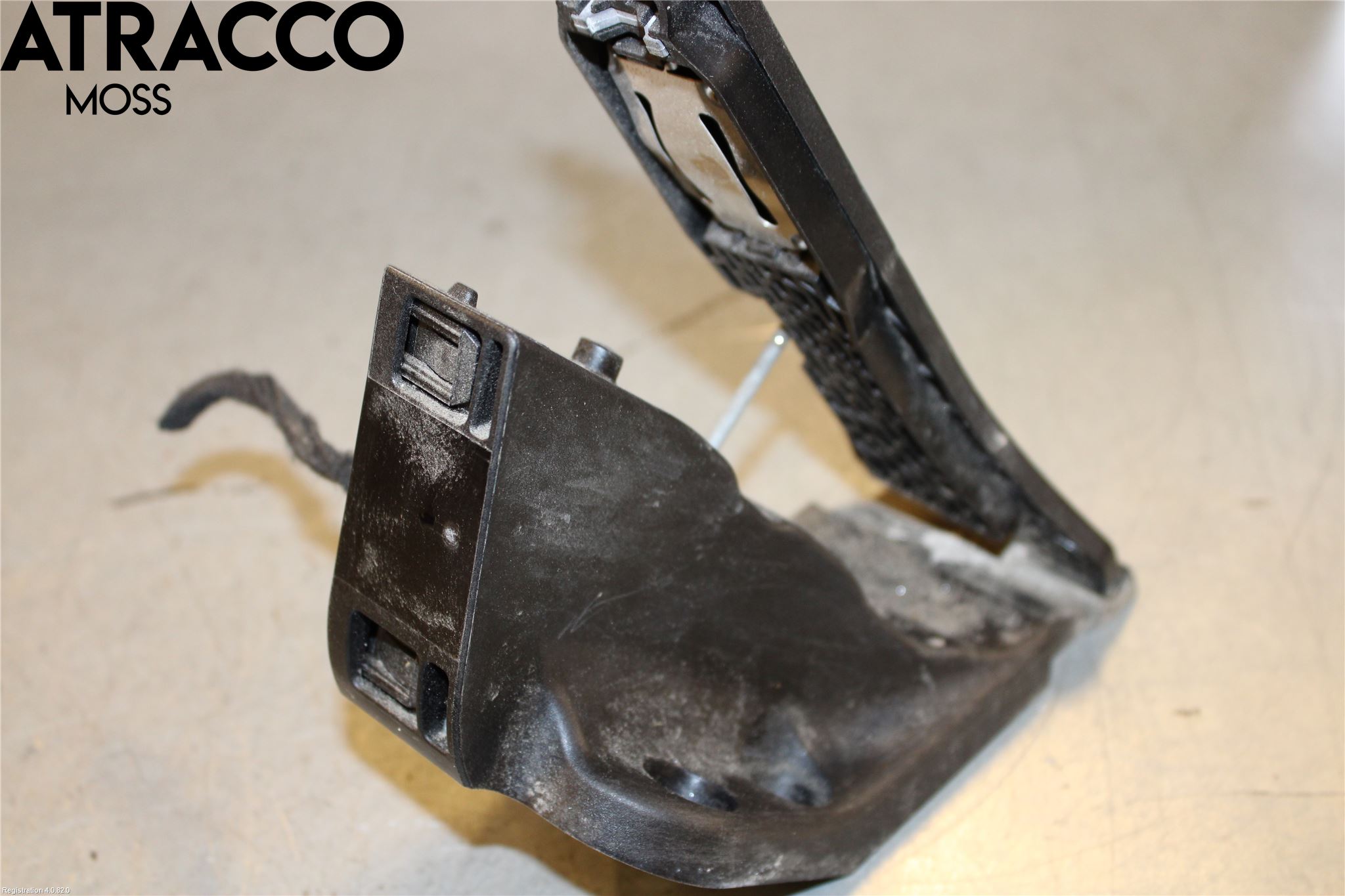 Mercedes-Benz MB C-KLASS (W205) 14-21 Gasspedal