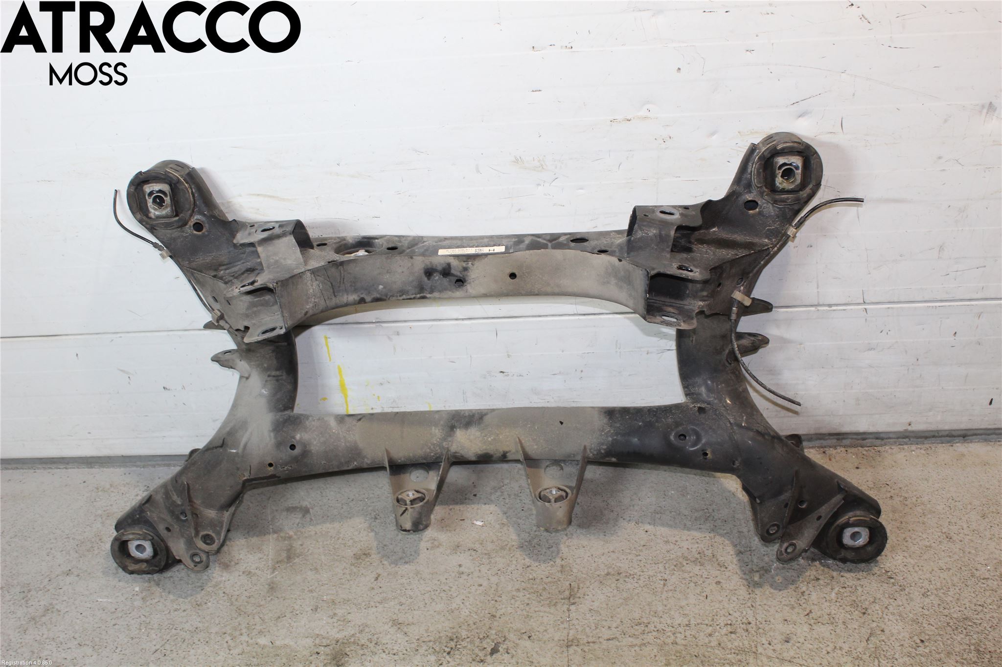 BMW 3 F30/F31/F80 12-19 Bakaksel Feste Travers-Ramme