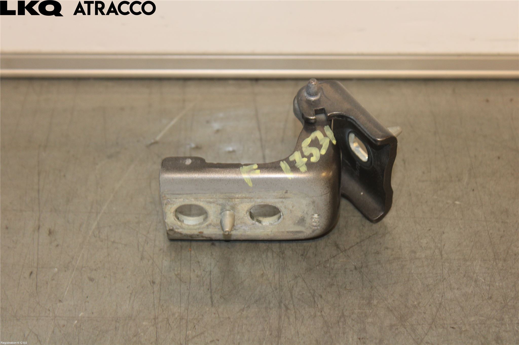 Peugeot EXPERT/E-EXPERT 17- Dørhengsel