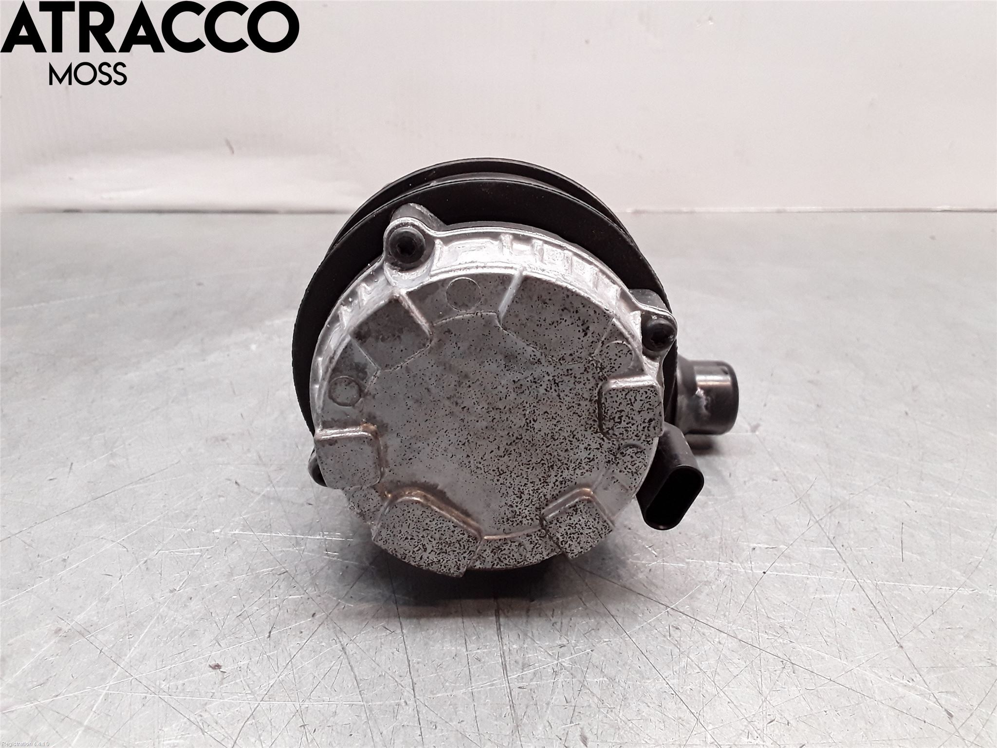 Mercedes-Benz MB EQV (447) 21- Vannpumpe