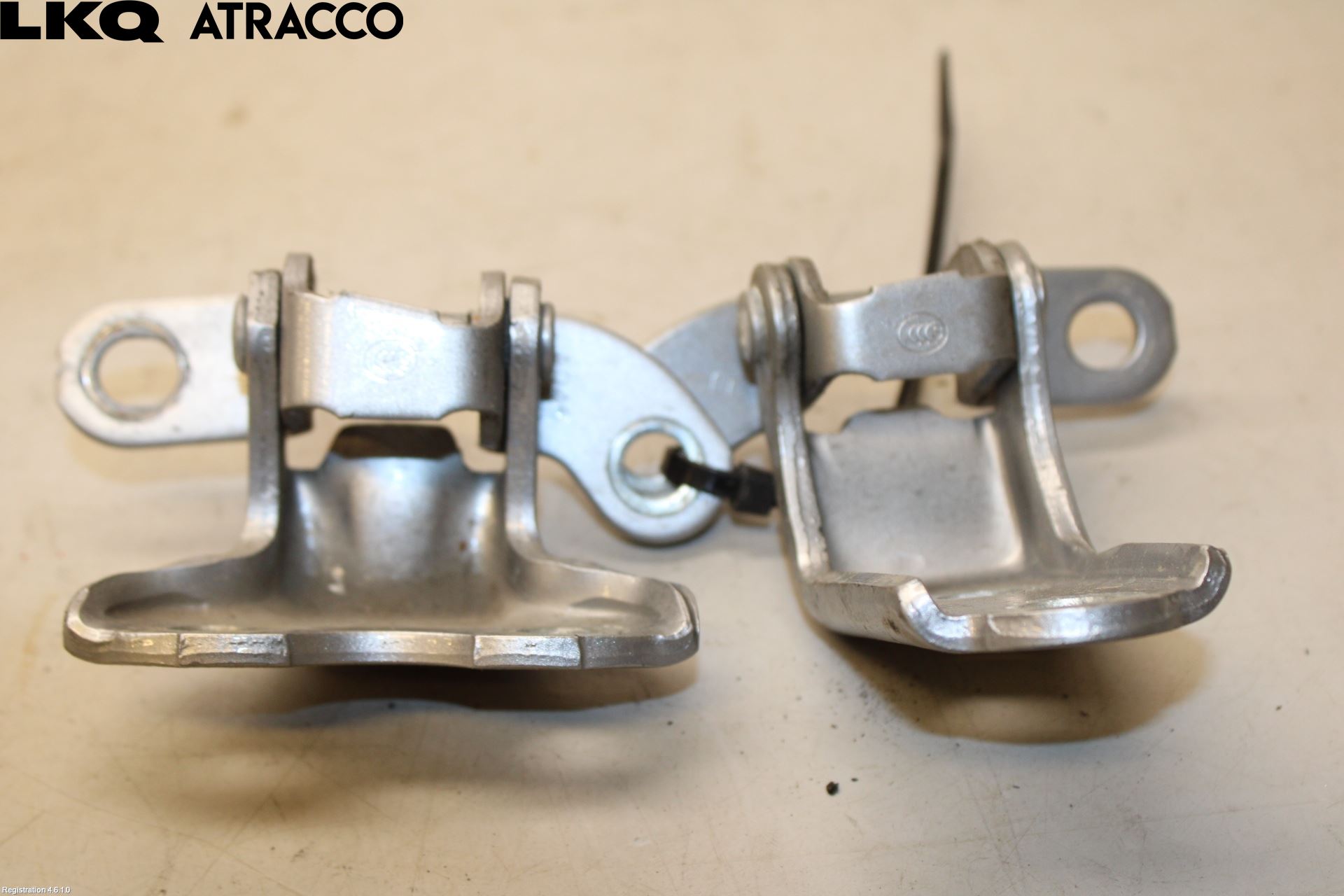 Toyota RAV4 19- Dørhengsel