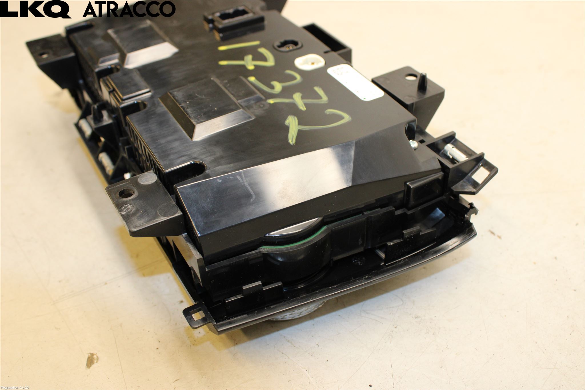 Jaguar I-PACE 18- Varmeapparat Panel(Regulering)