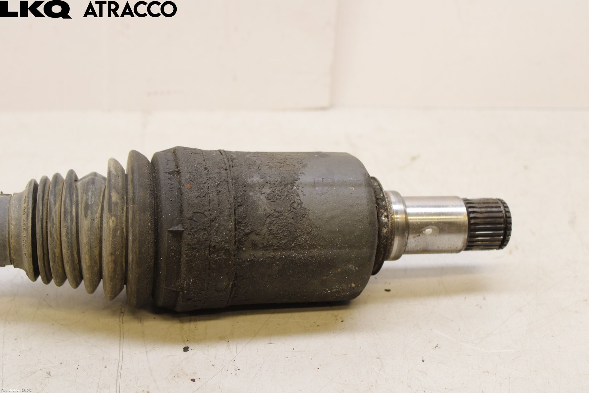 Mercedes-Benz MB E-KLASS (W212) 09-16 Drivaksel Foran Kompl Høyre