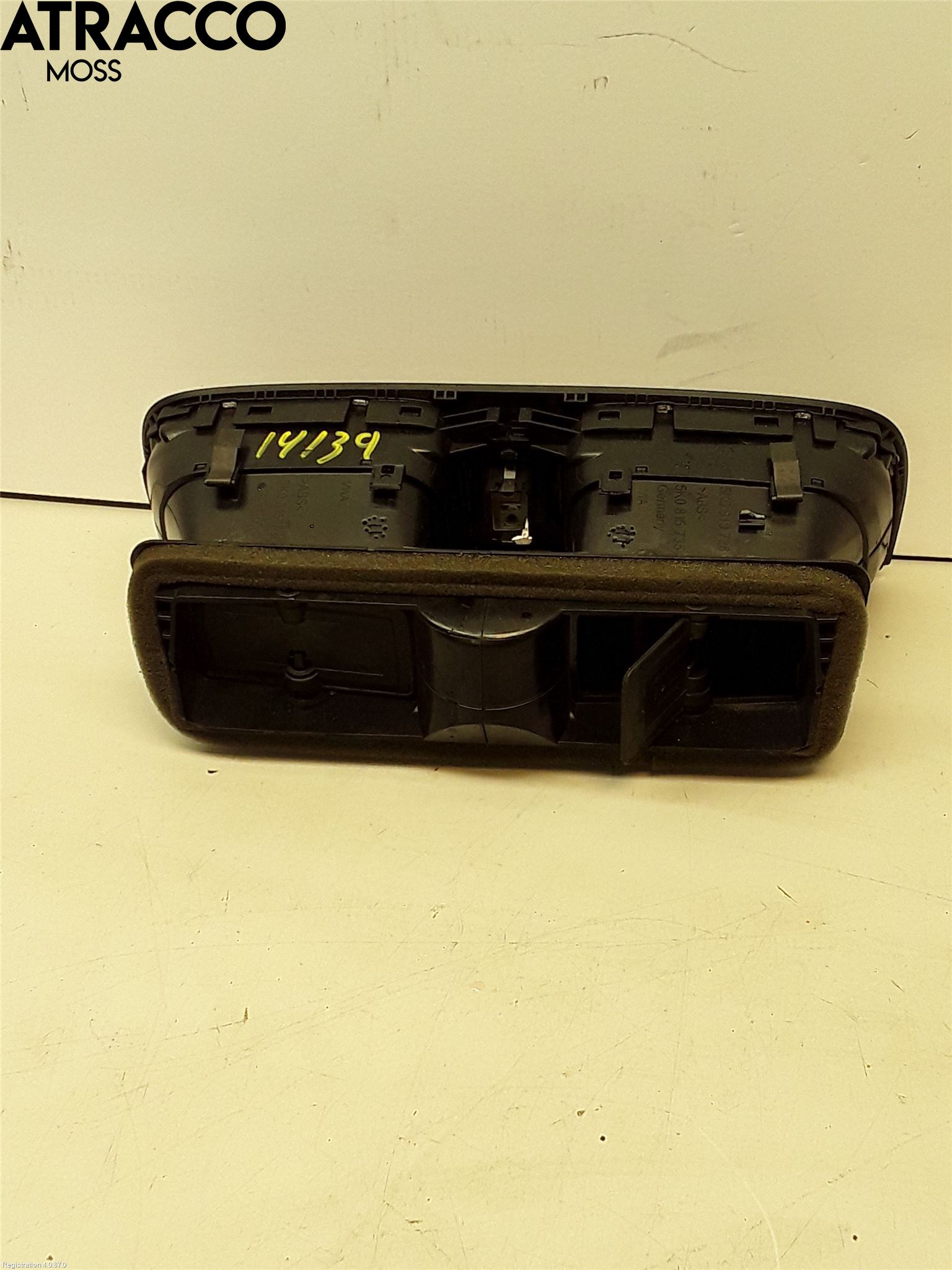 Volkswagen VW GOLF VI 09-13 Dashbord Kanal - Dyse