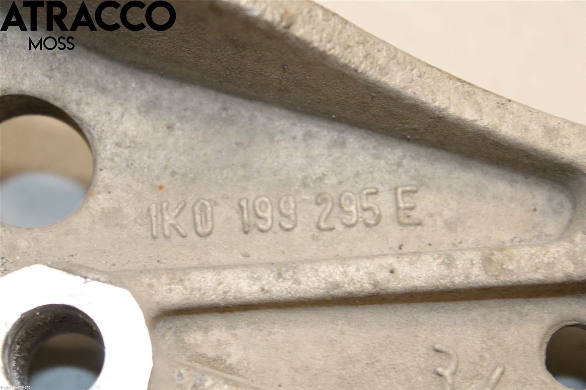 Volkswagen VW GOLF VI 09-13 Travers Feste