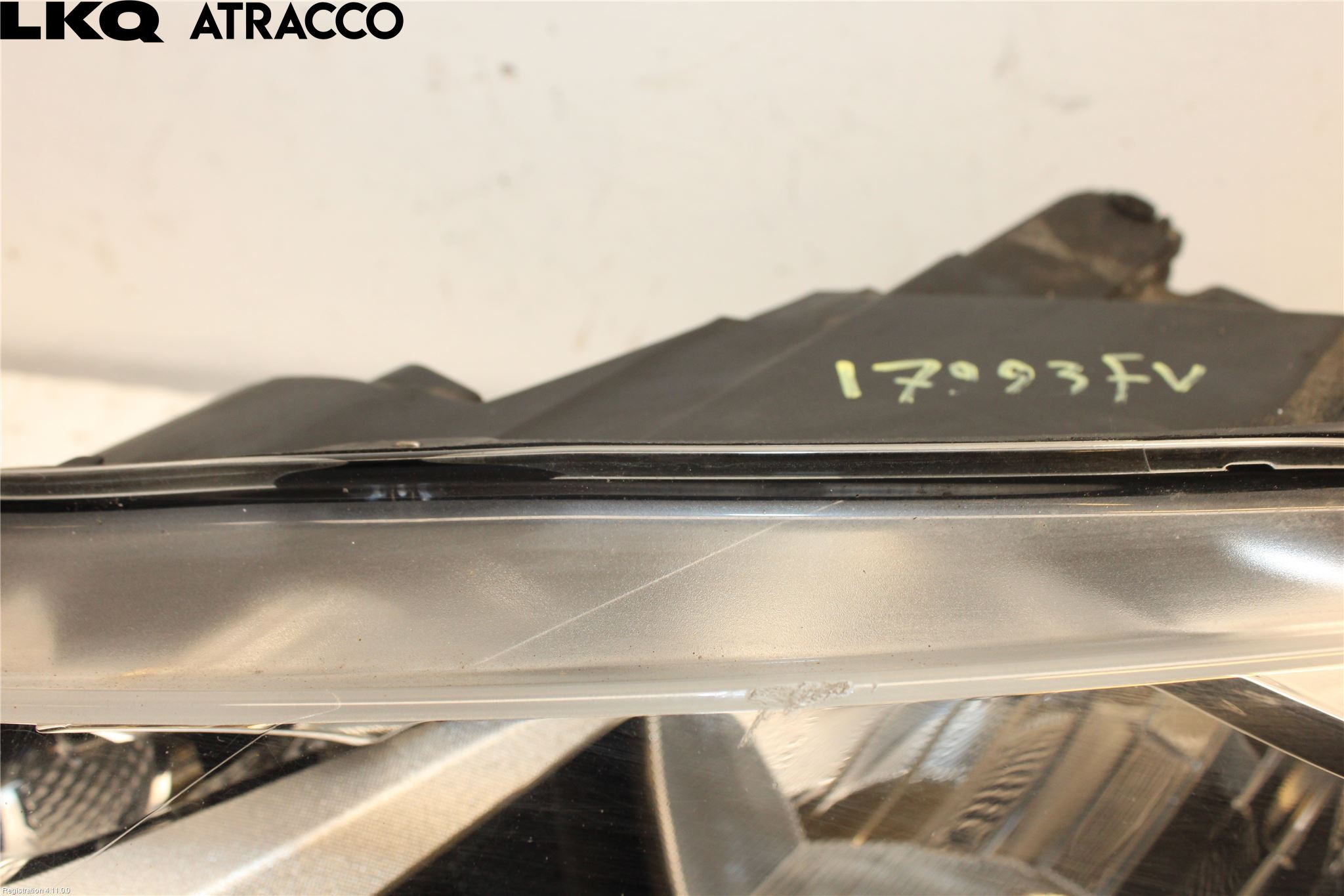 Volkswagen VW UP! / E-UP! Frontlykt Venstre