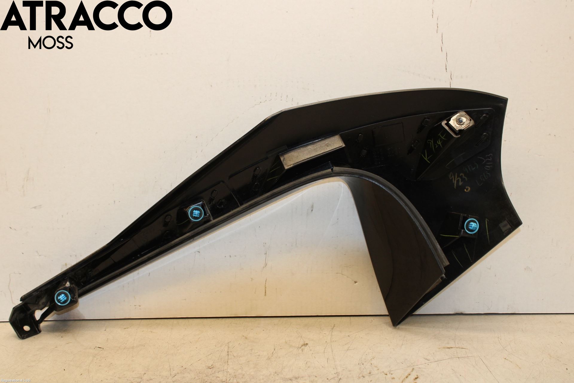 Nissan LEAF 18- Spoiler Bakluke