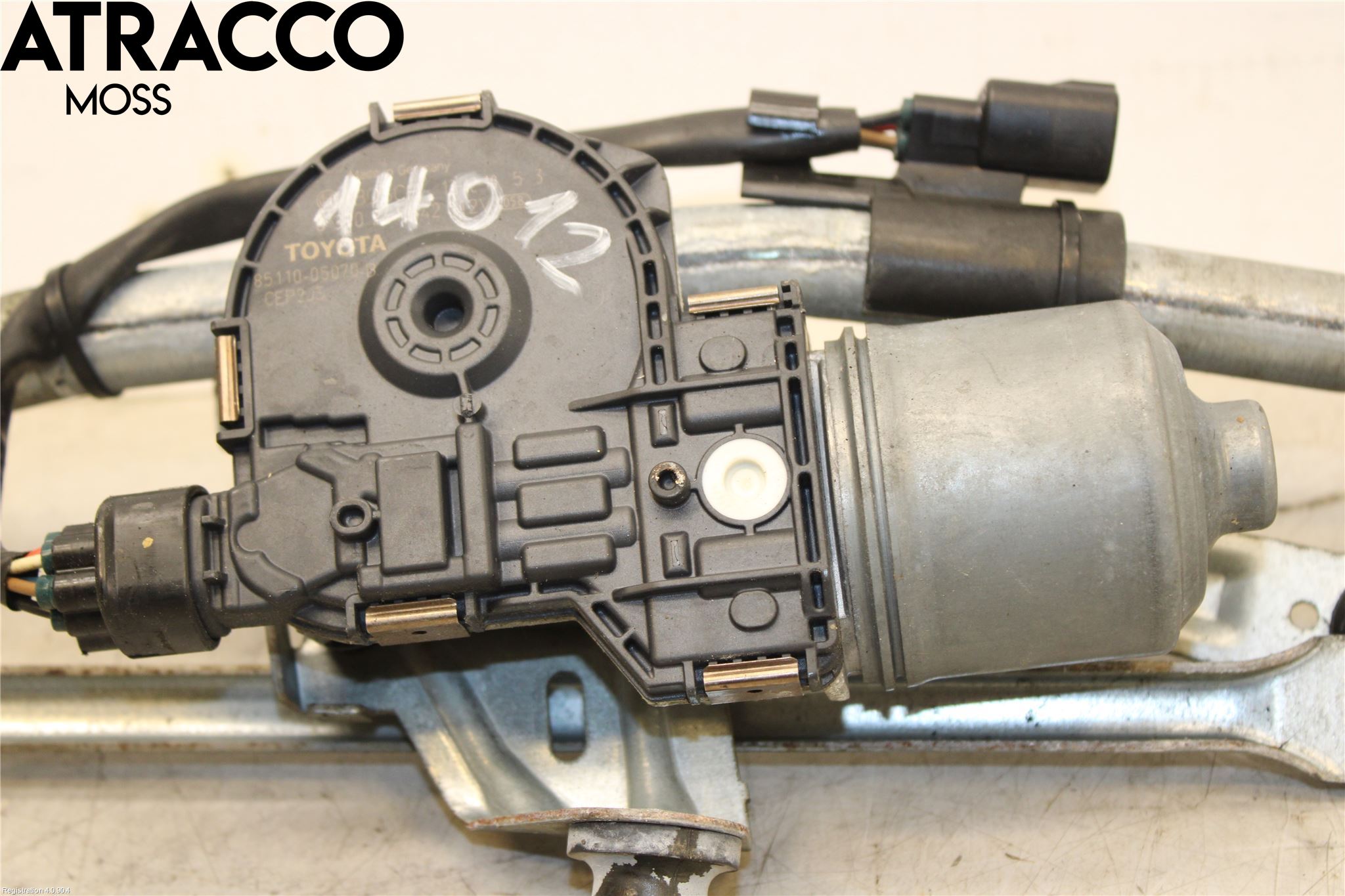 Toyota AVENSIS 09-15 Viskermotor Frontrute