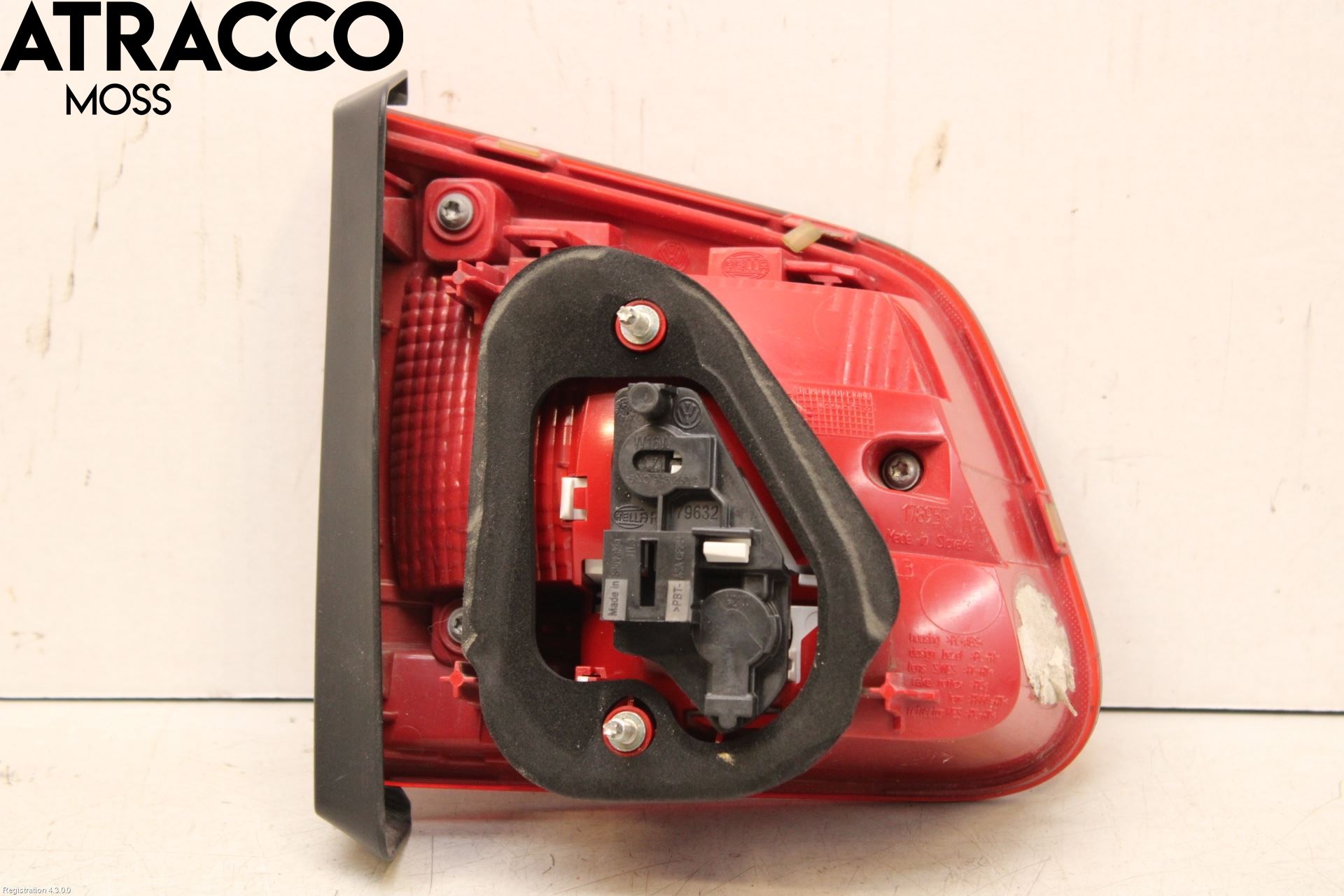 Volkswagen VW TIGUAN 07-16 Baklykt Høyre  På Luke(Indre)