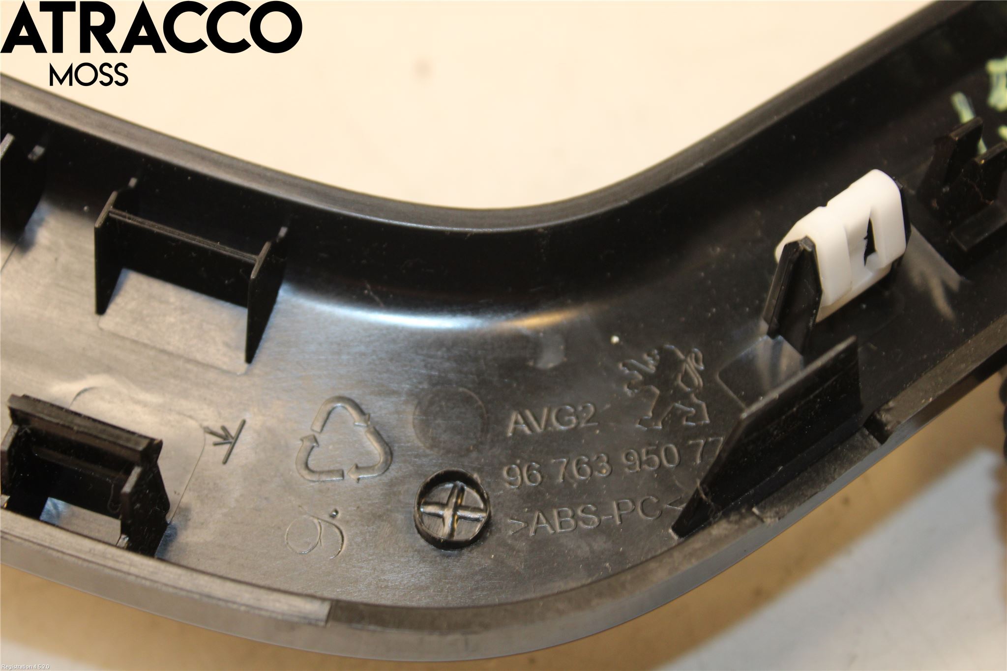 Peugeot 208 12-15 Innr Dørhandtak H Indre