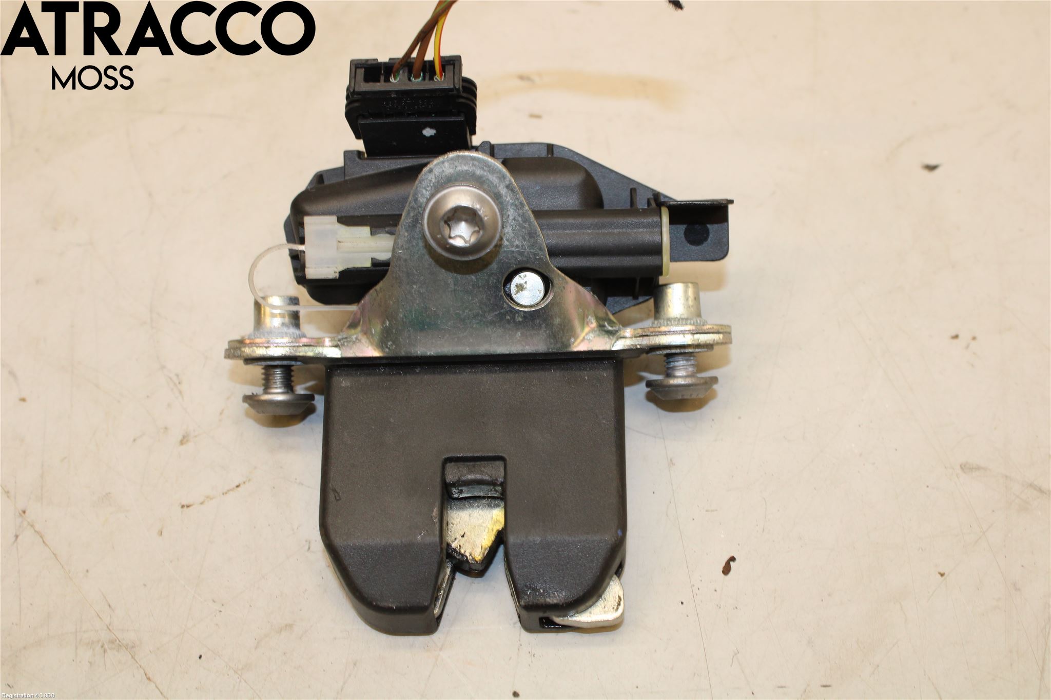 Skoda FABIA 07-14 Bakluke-Lokk Låsekasse