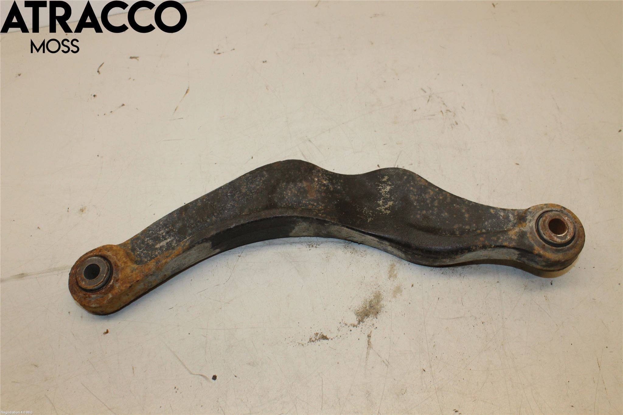 Volvo XC60 09-13 Bærearm Foran Høyre Øvre