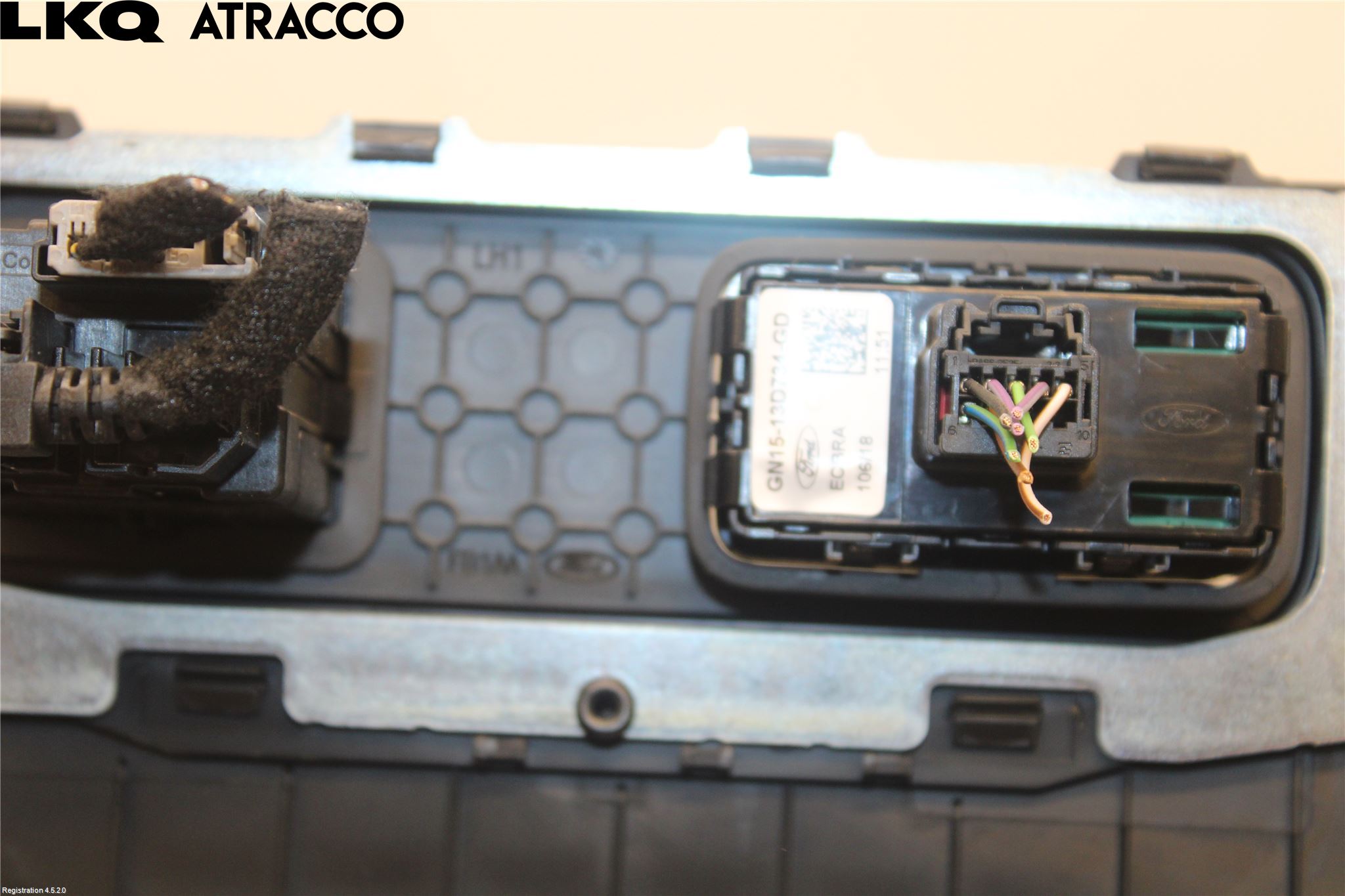 Ford ECOSPORT 17- Bryter Multifunksjon