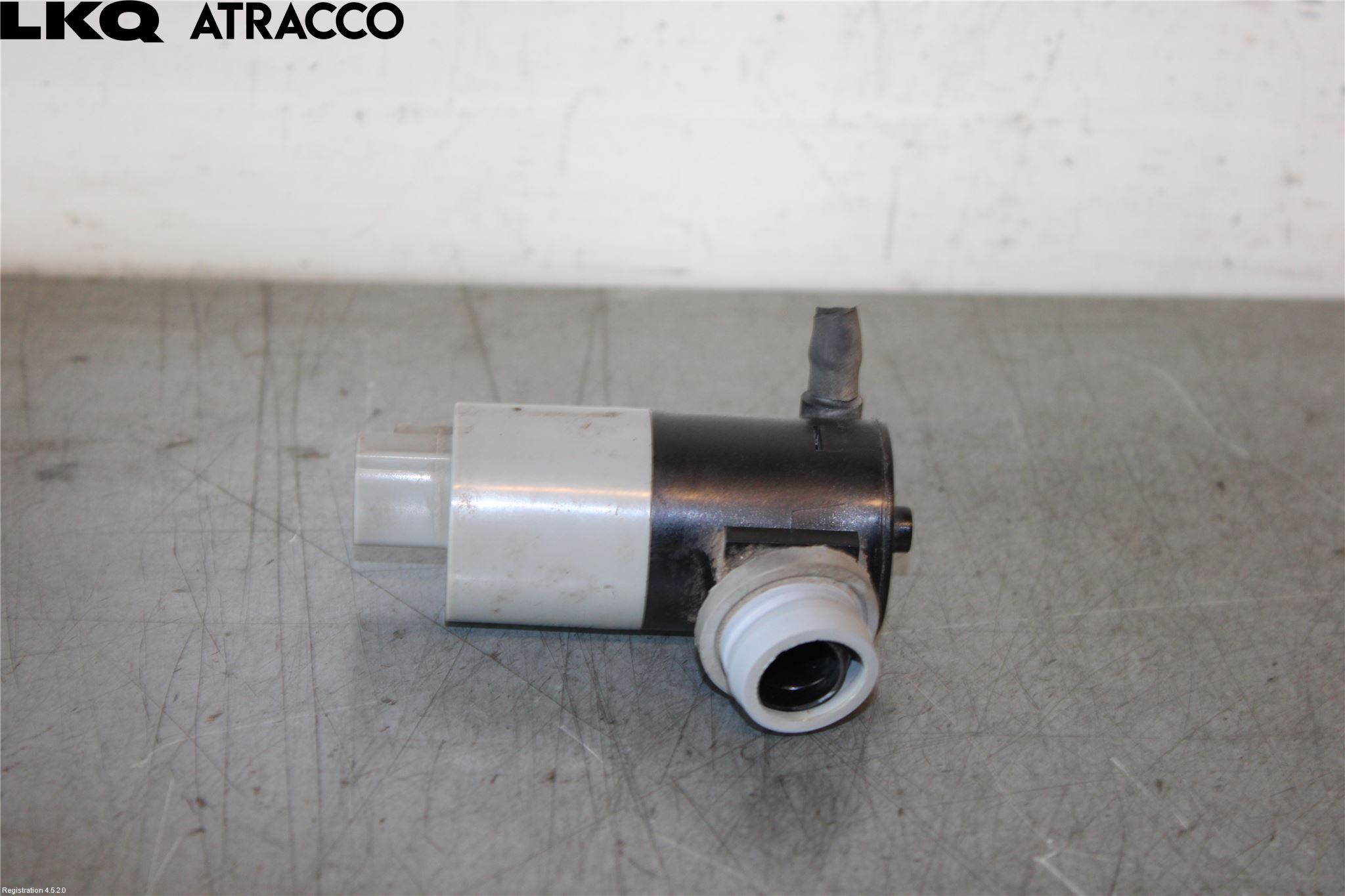 Toyota AVENSIS 09-15 Spylerpumpe Frontrute