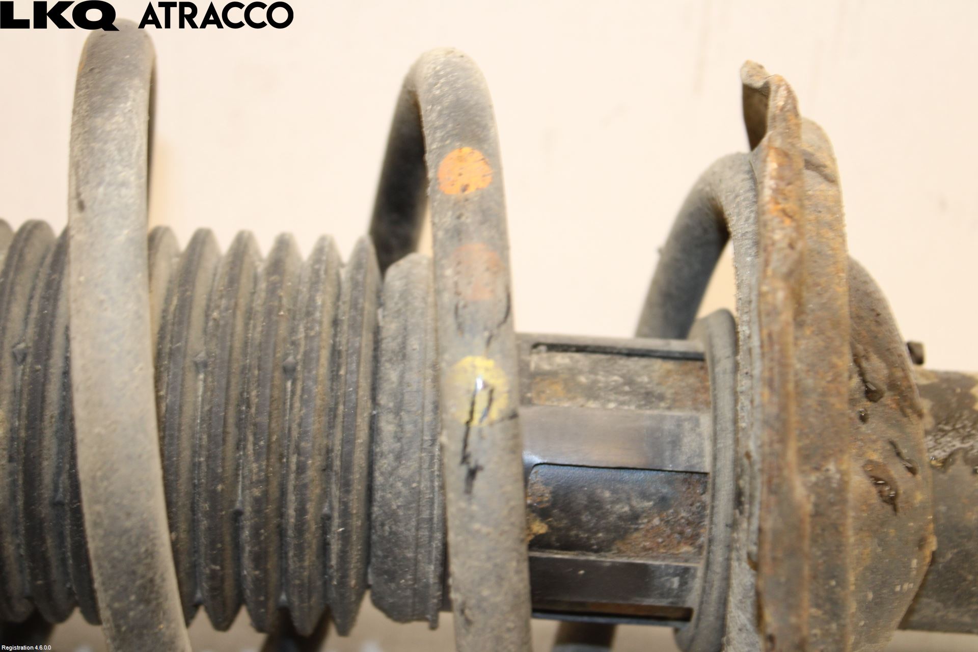 Volkswagen VW PASSAT 15-19 Fjærbein Foran Venstre