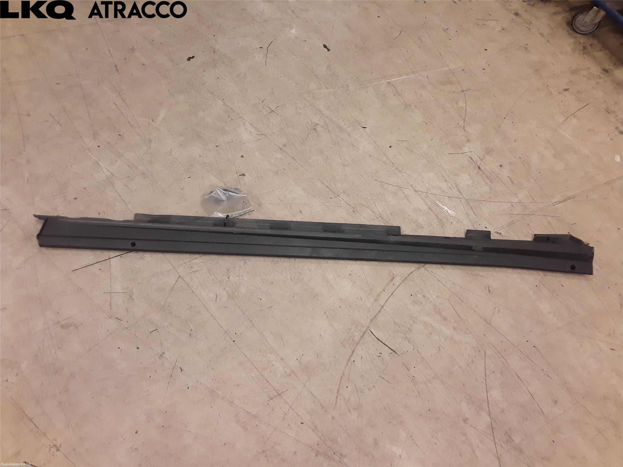 Toyota RAV4 19- Kanalskjørt Høyre