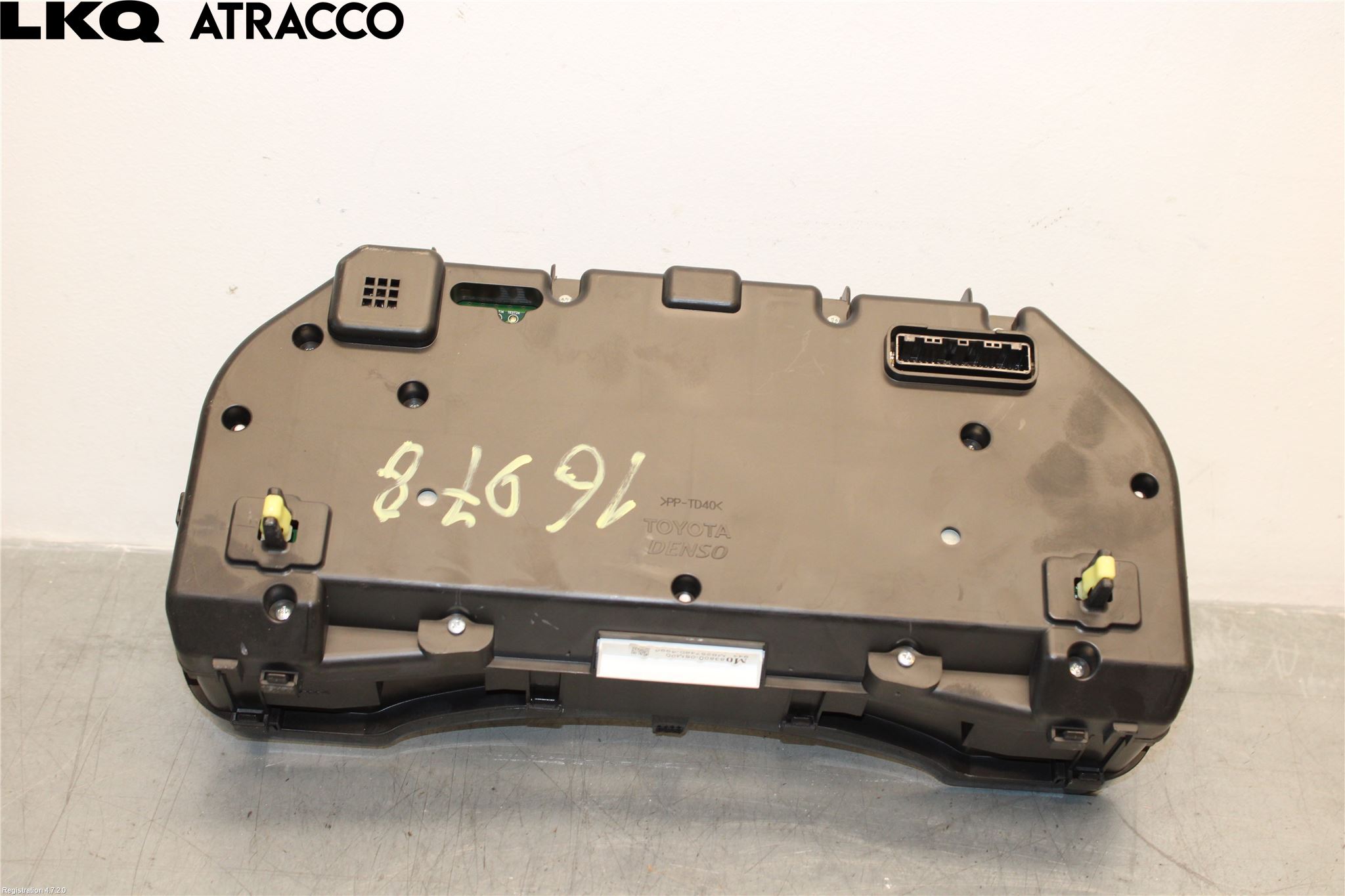 Toyota AVENSIS 09-15 Instr Kombinert