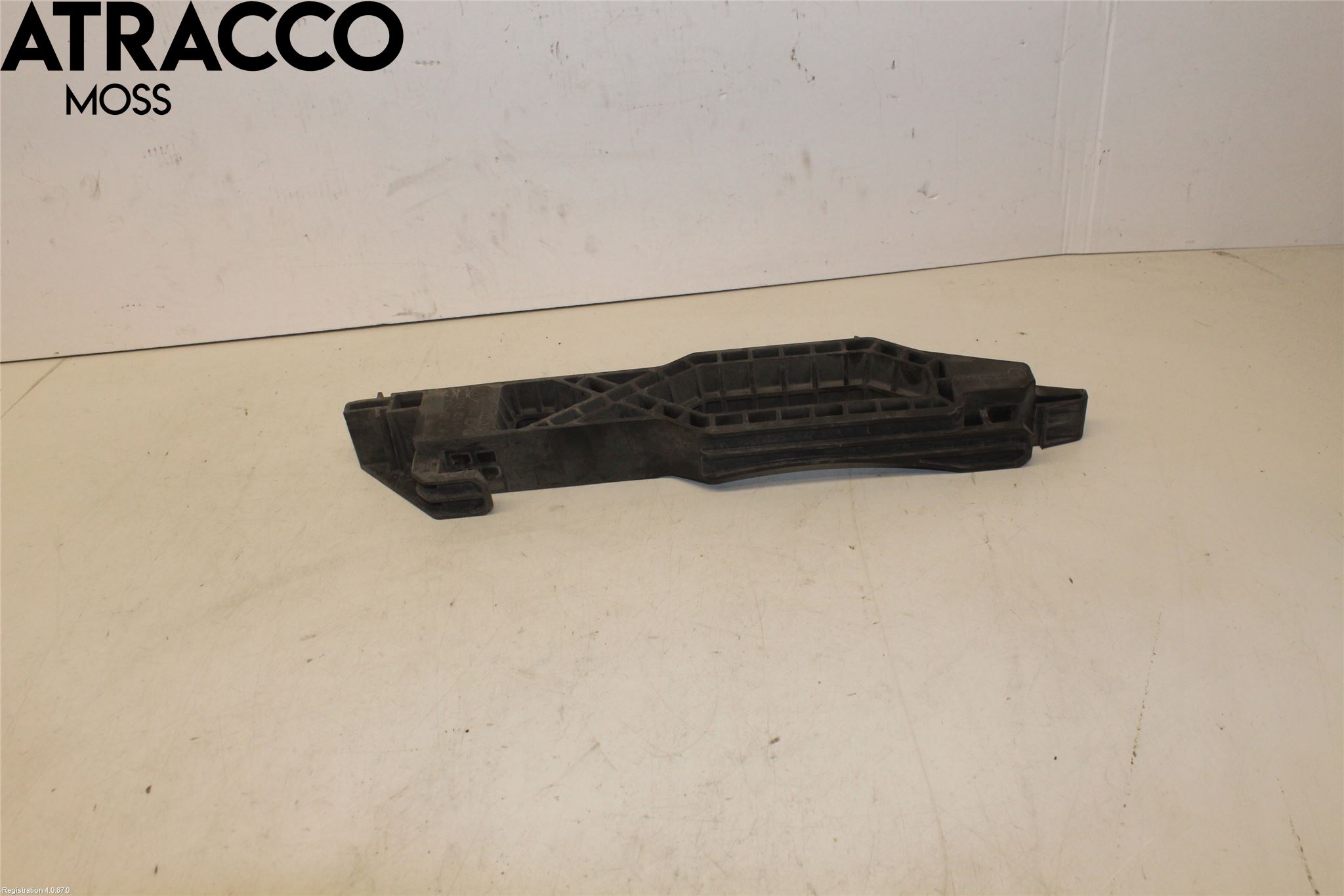 Volkswagen VW GOLF / E-GOLF VII 13-20 Radiator Feste - Ramme - Bjelk