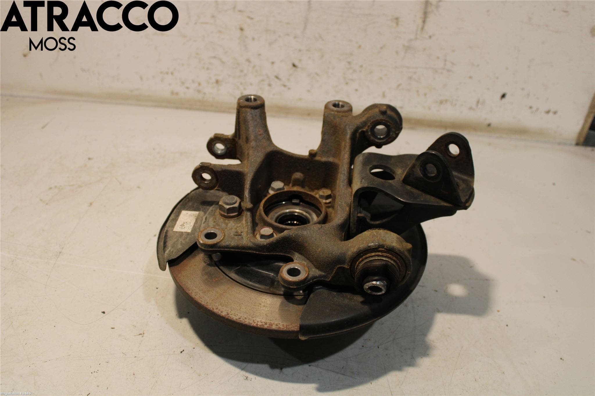 Toyota RAV4 13-18 Spindel Vb