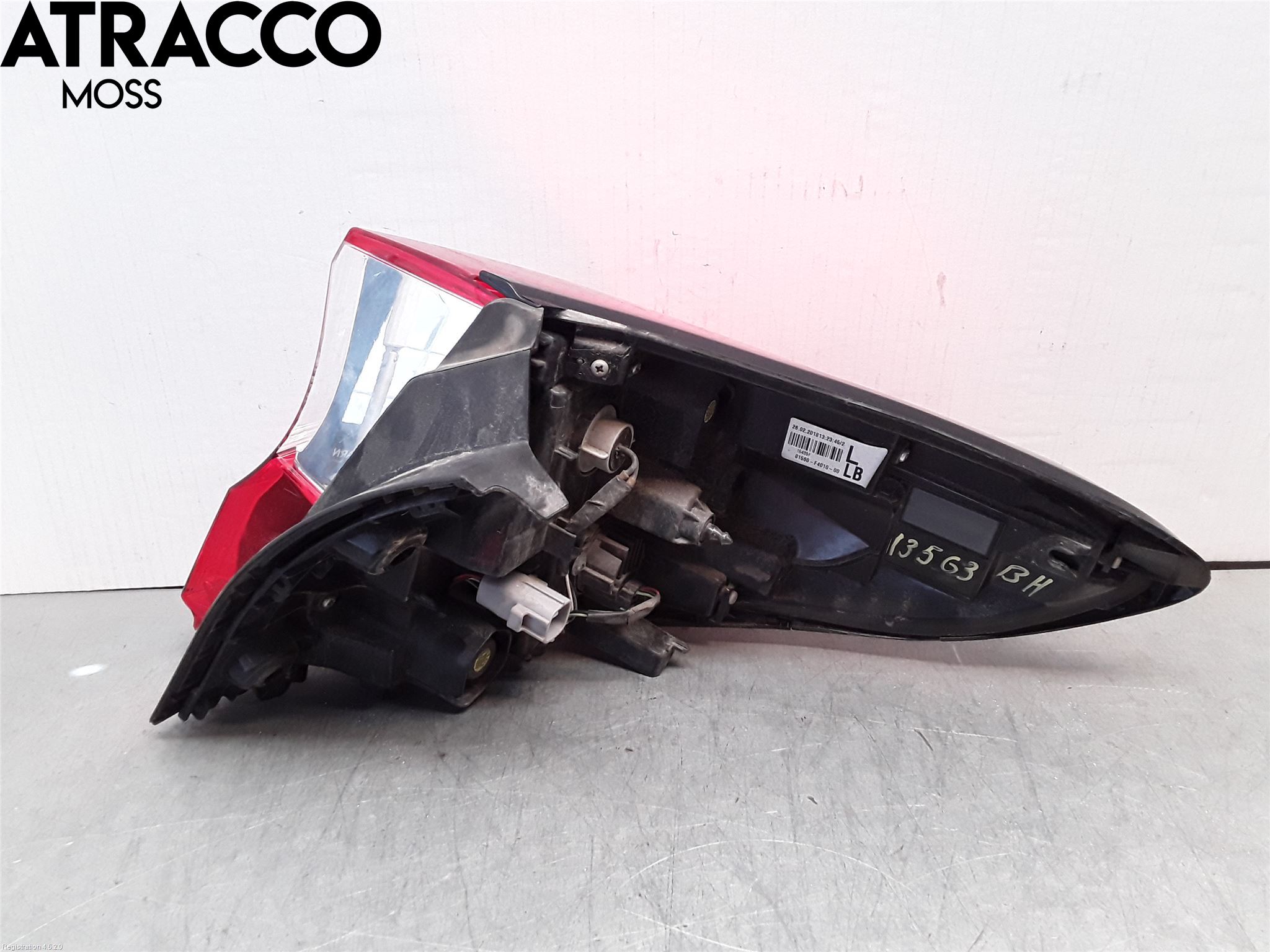 Toyota C-HR 16-23 Baklykt Venstre