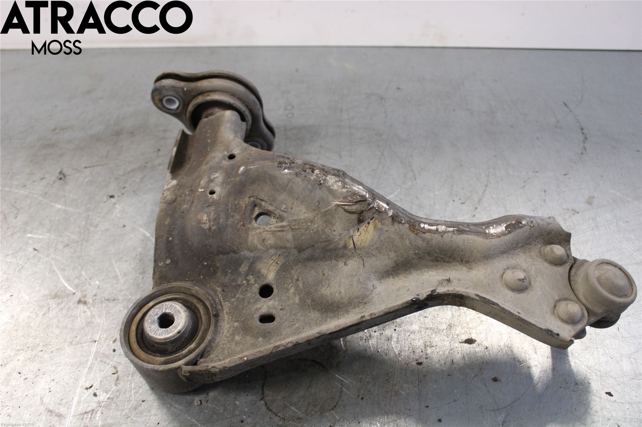 Mercedes-Benz MB VITO/V-KLASS (W640,W447,W448) 14- Bærearm Foran Venstre Nedre