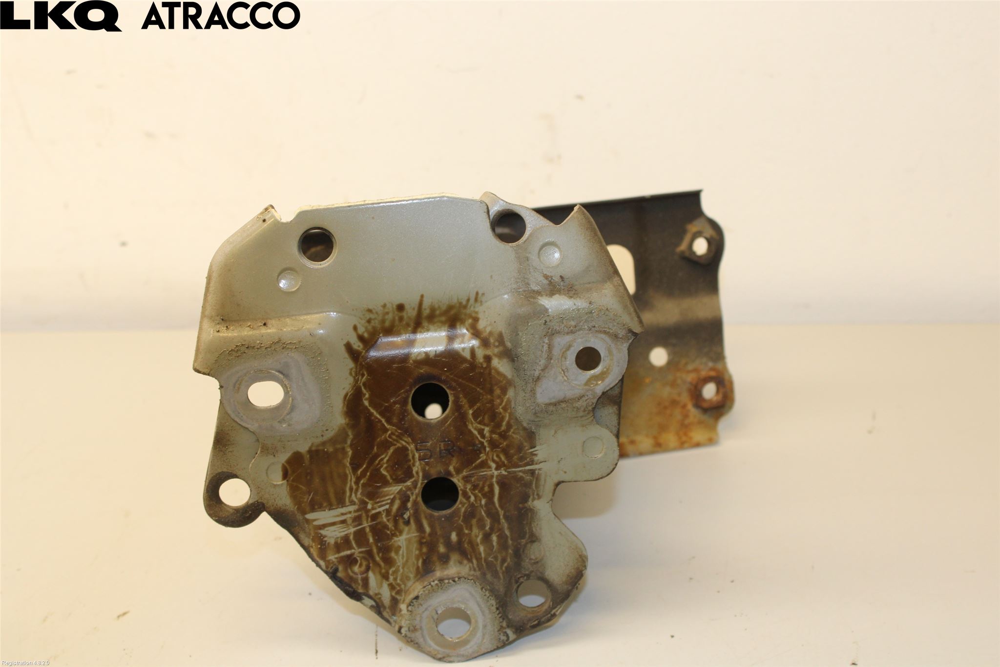 Toyota AURIS 13-19 Støtfangerfeste Bak Høyre