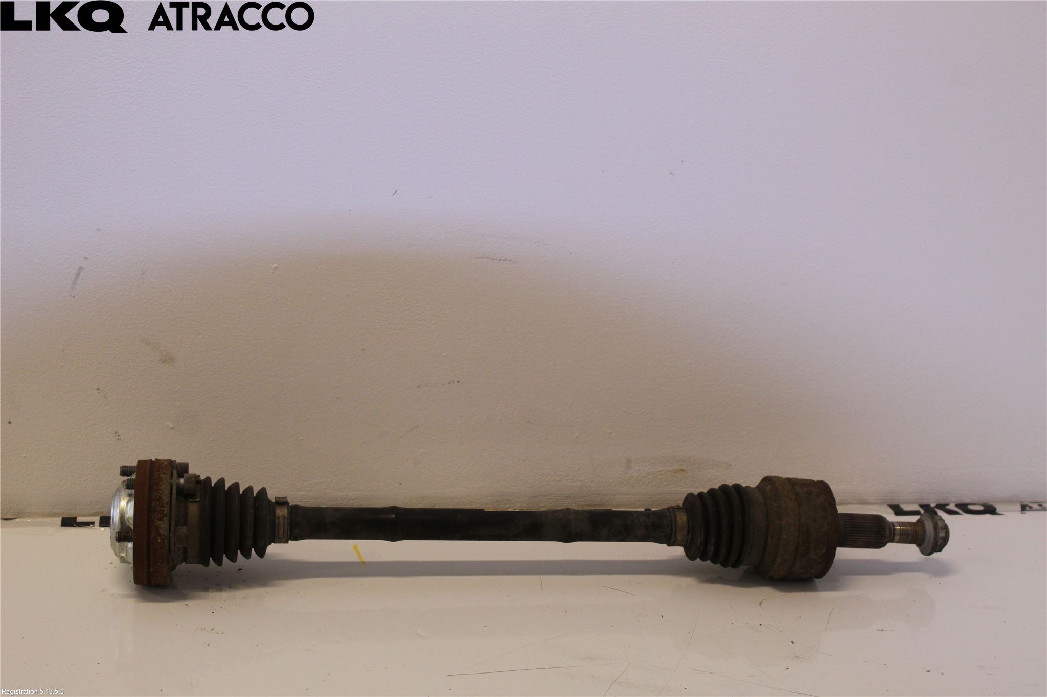 Volkswagen VW TRANSP/CARAVELLE (T6) 16-22 Drivaksel Bak Kompl Venstre