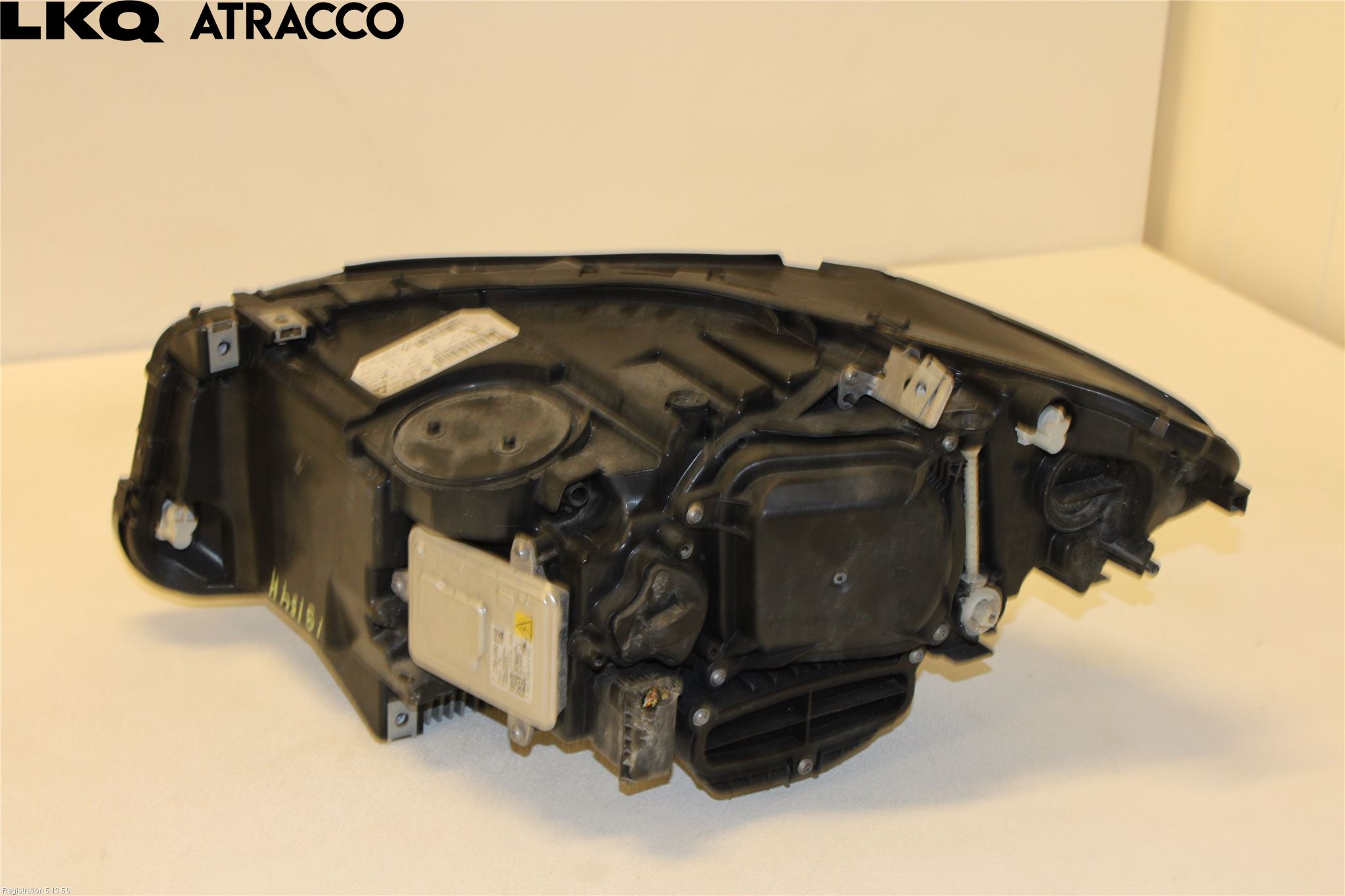 BMW 5 F10/F11/F18 09-17 Frontlykt Høyre