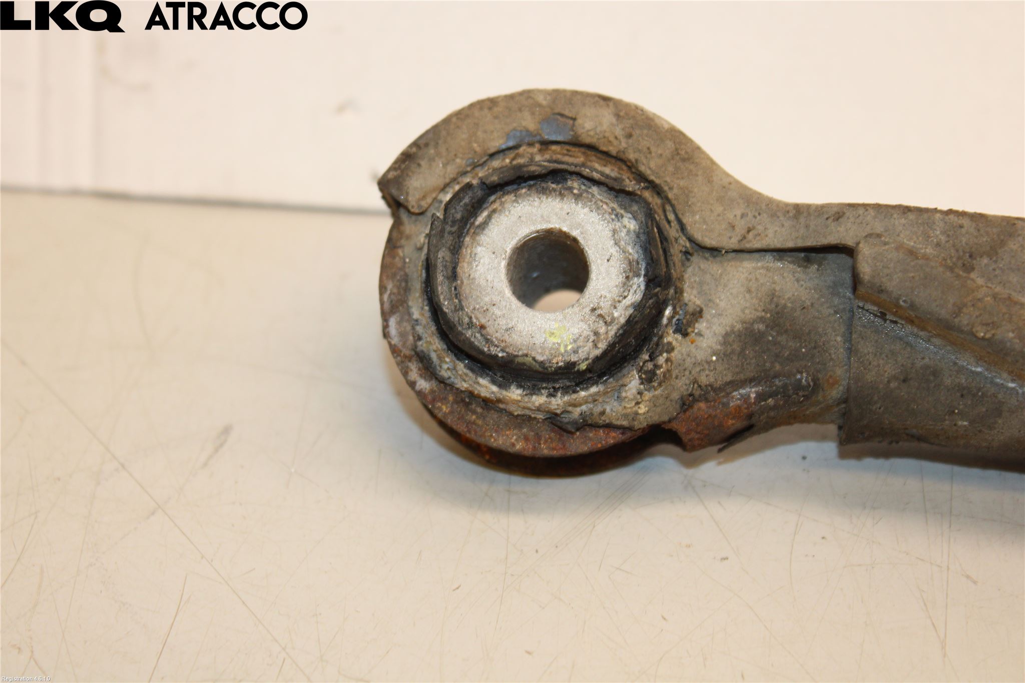 Mercedes-Benz MB E-KLASS (W212) 09-16 Bærearm Bak Høyre