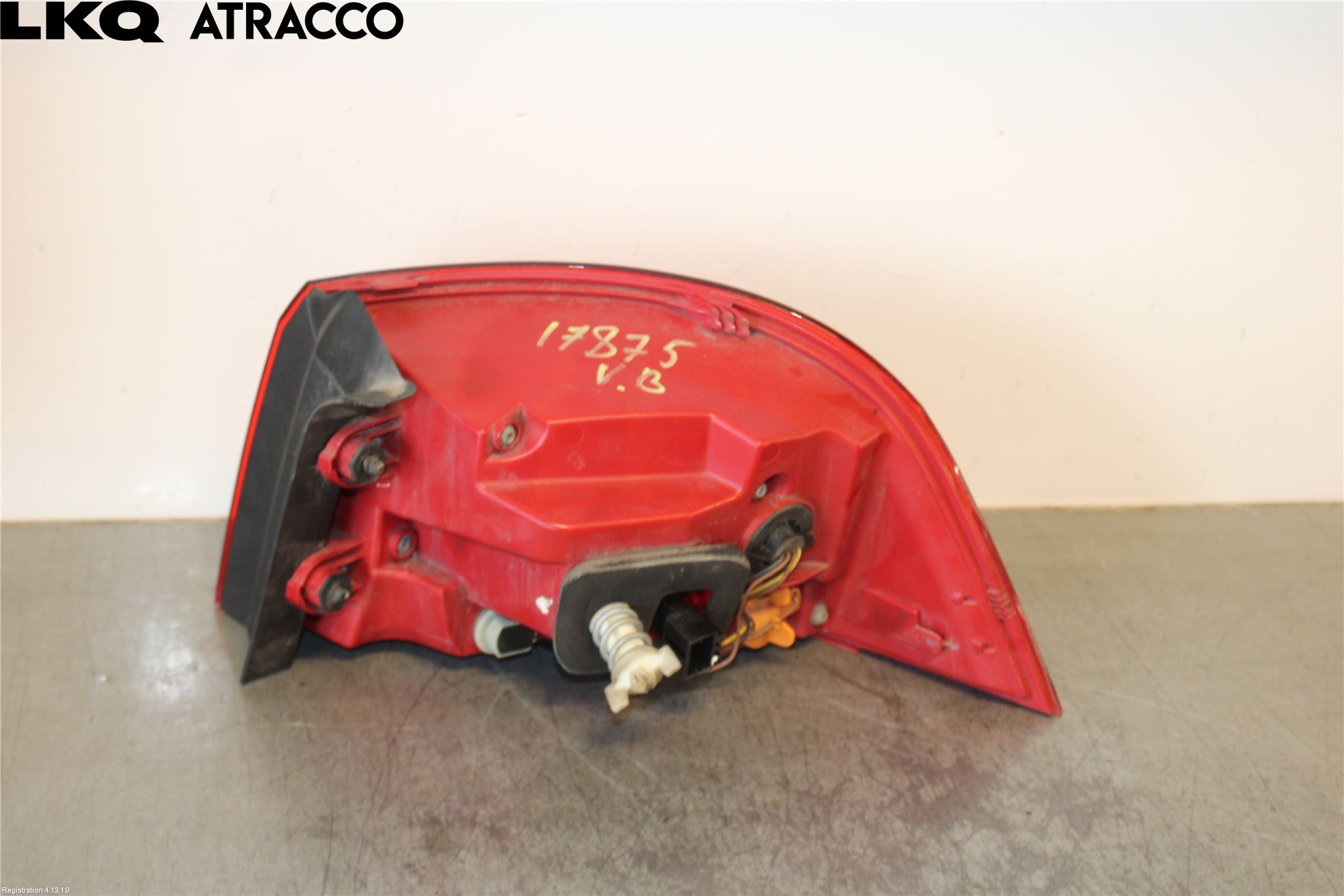 Volkswagen VW PASSAT 11-14 Baklykt Venstre