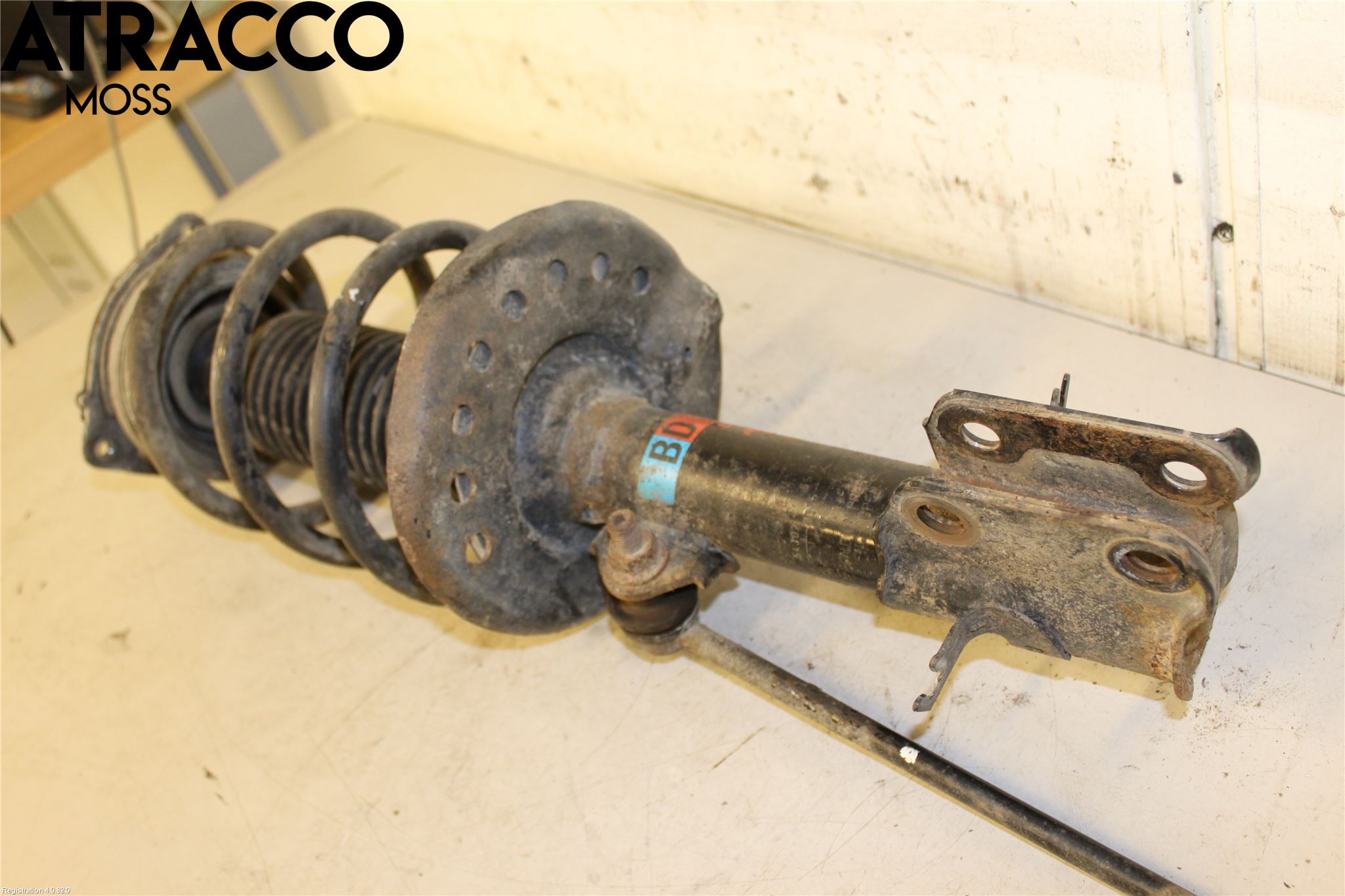 Nissan LEAF 18- Fjærbein Foran Høyre