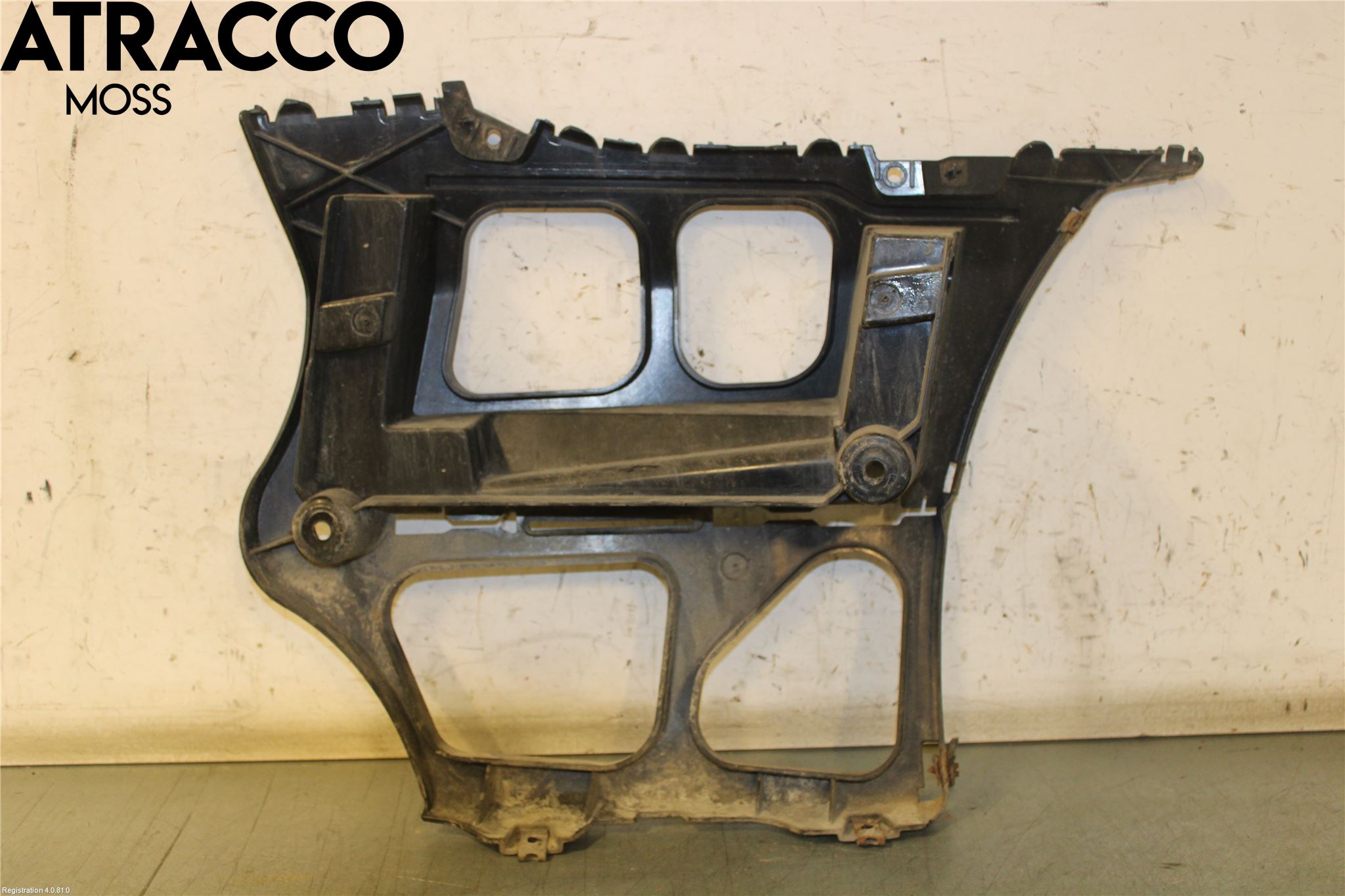 BMW 3 E90/91 SED/TOU 05-12 Støtfangerfeste Bak Venstre